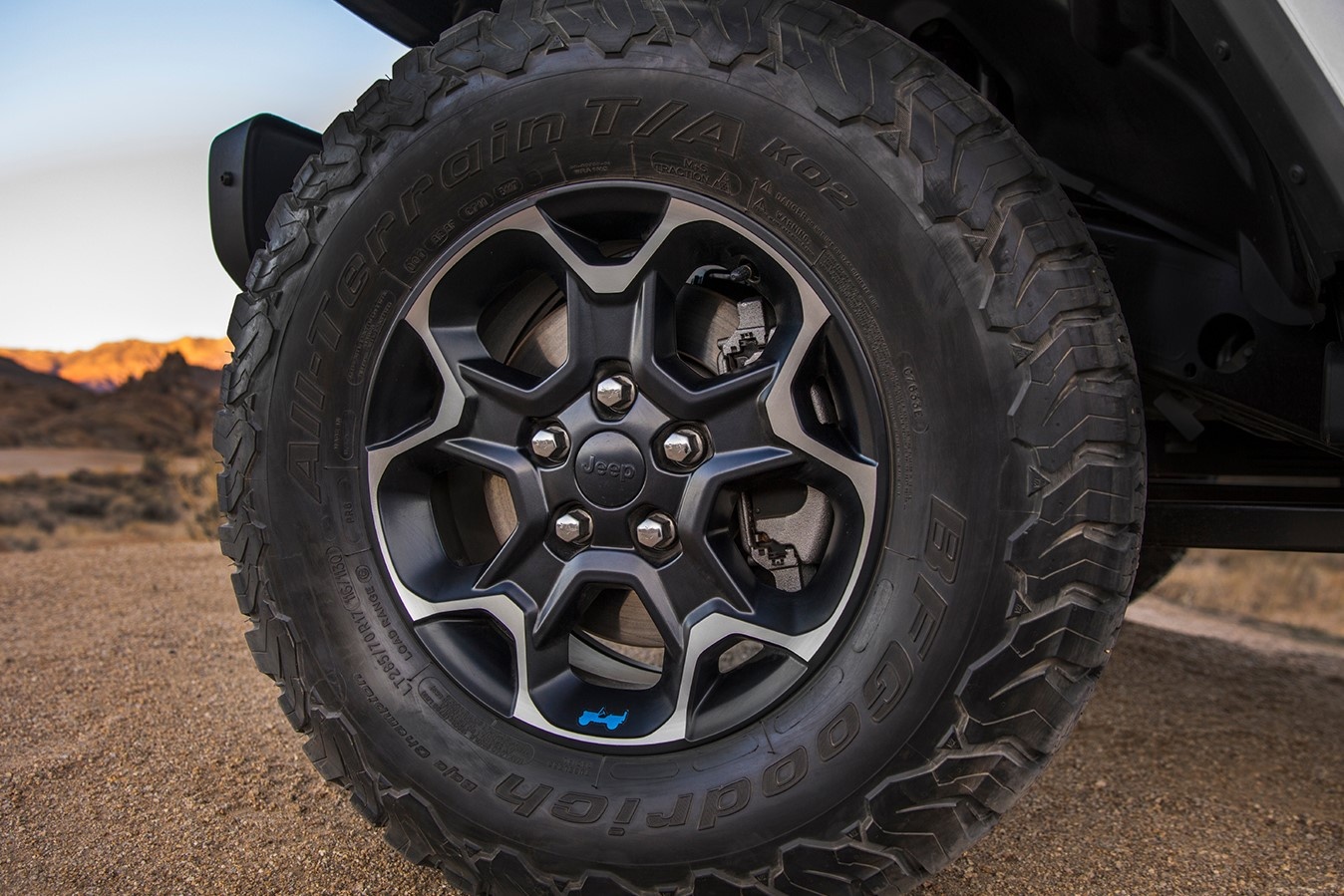 Jeep Wrangler hybrid ảnh 9 Jeep Wrangler hybrid anh 9