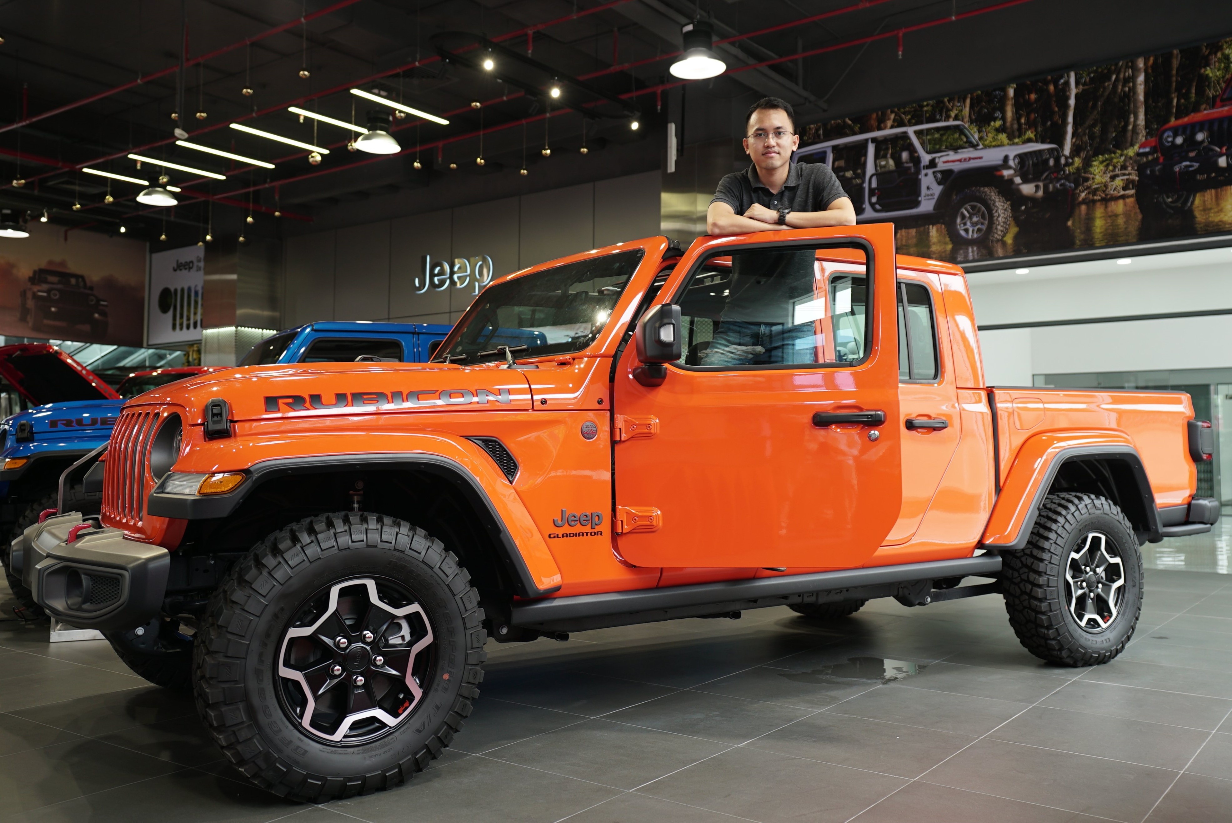 Danh gia Jeep Gladiator - ban tai dia hinh gia hon 3 ty dong hinh anh