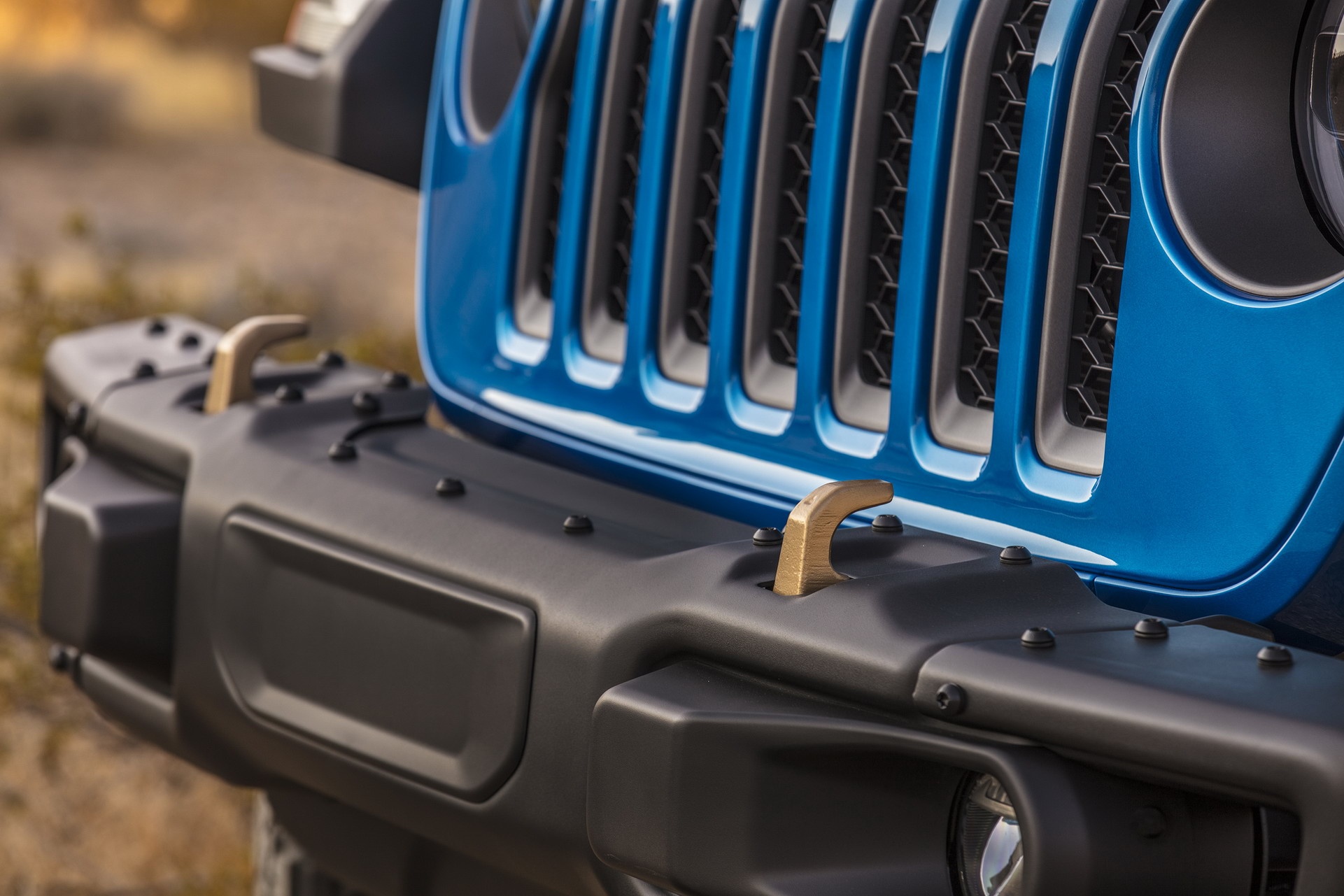 Jeep Wrangler dong co V8 anh 5