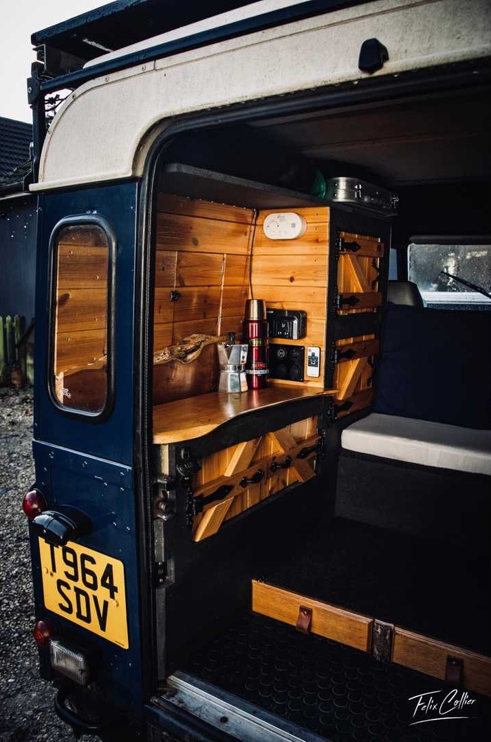 Land Rover Defender anh 8