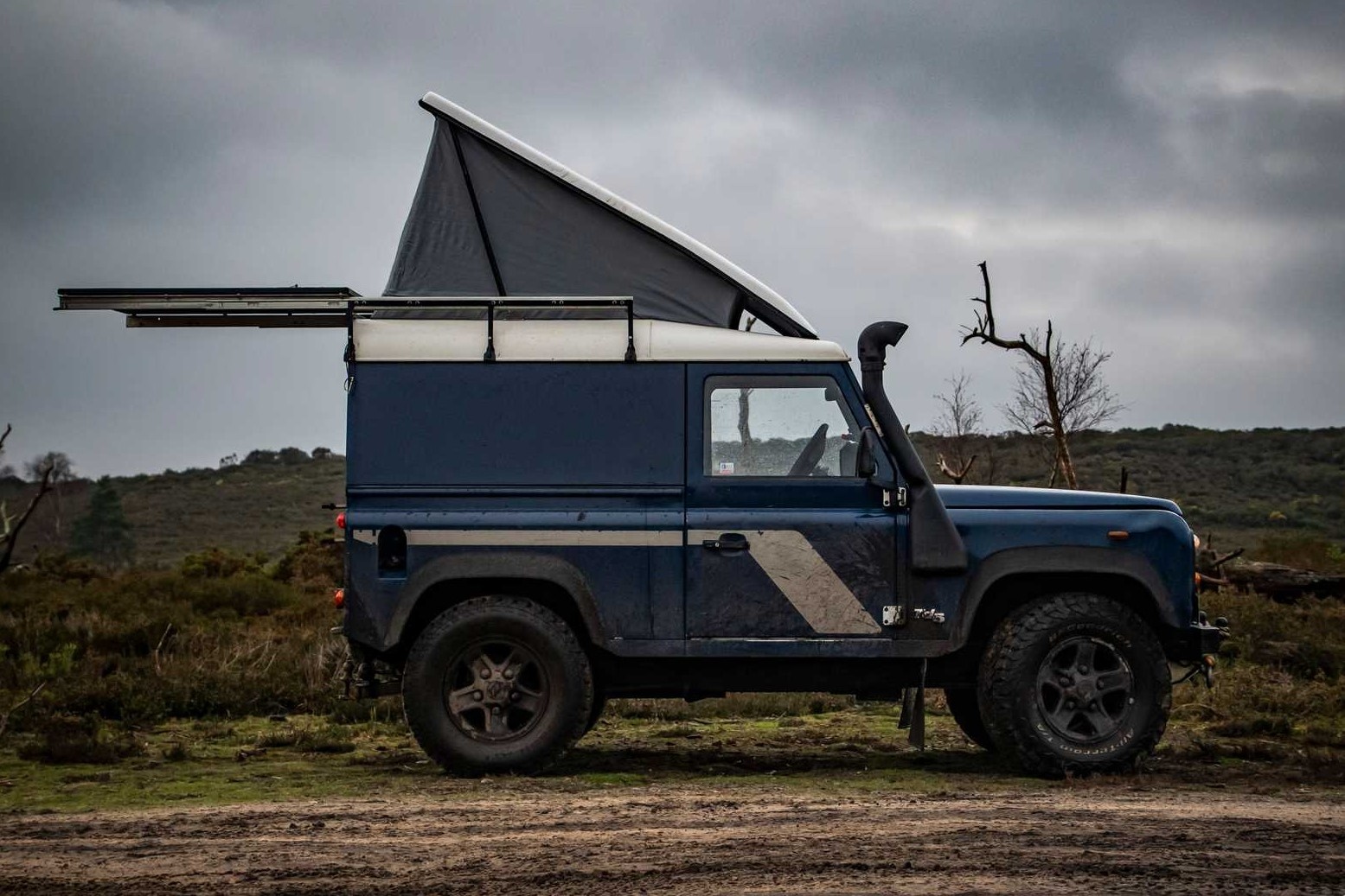 Land Rover Defender anh 2