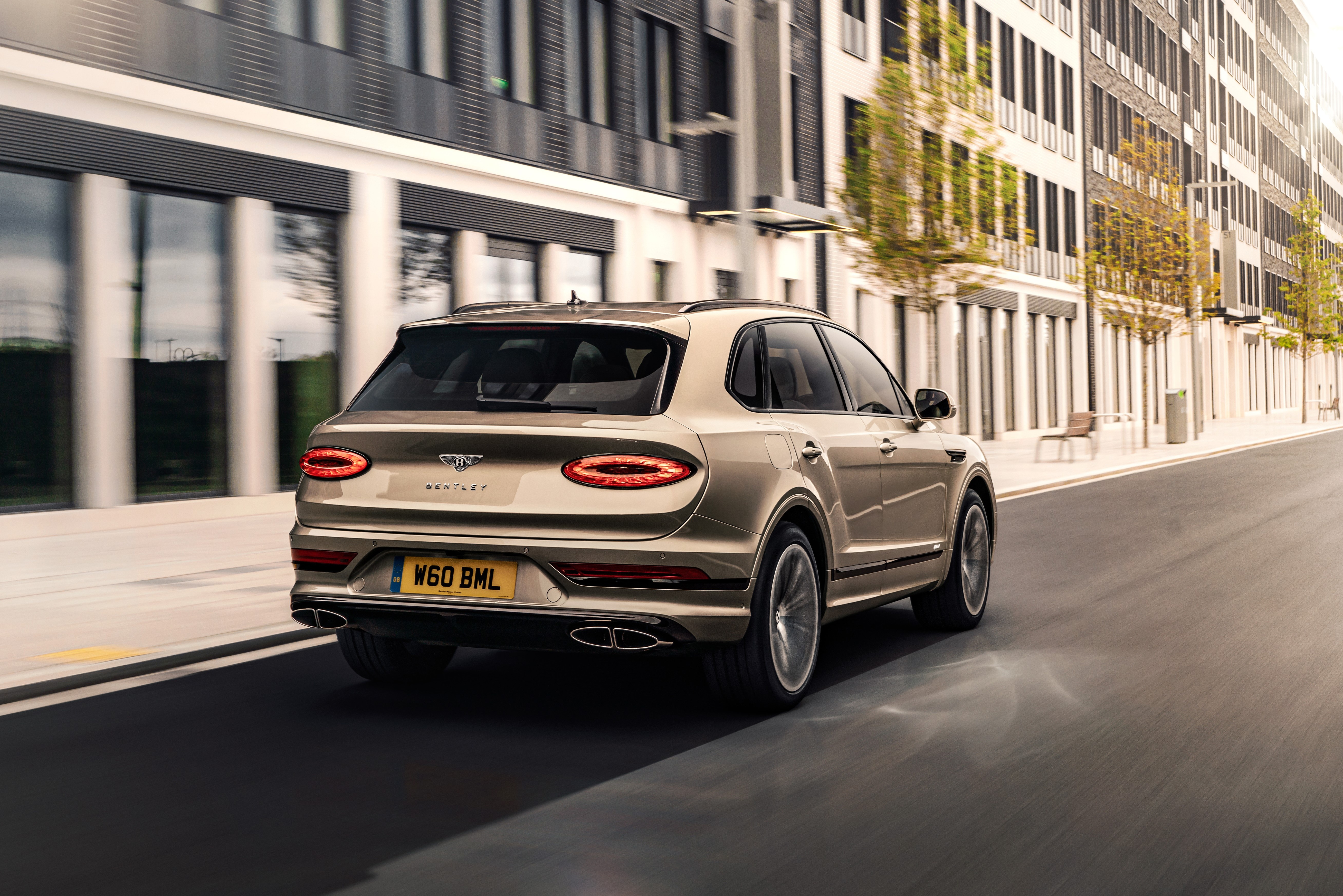 Bentley Bentayga Hybrid  ảnh 4 Bentley Bentayga Hybrid anh 4