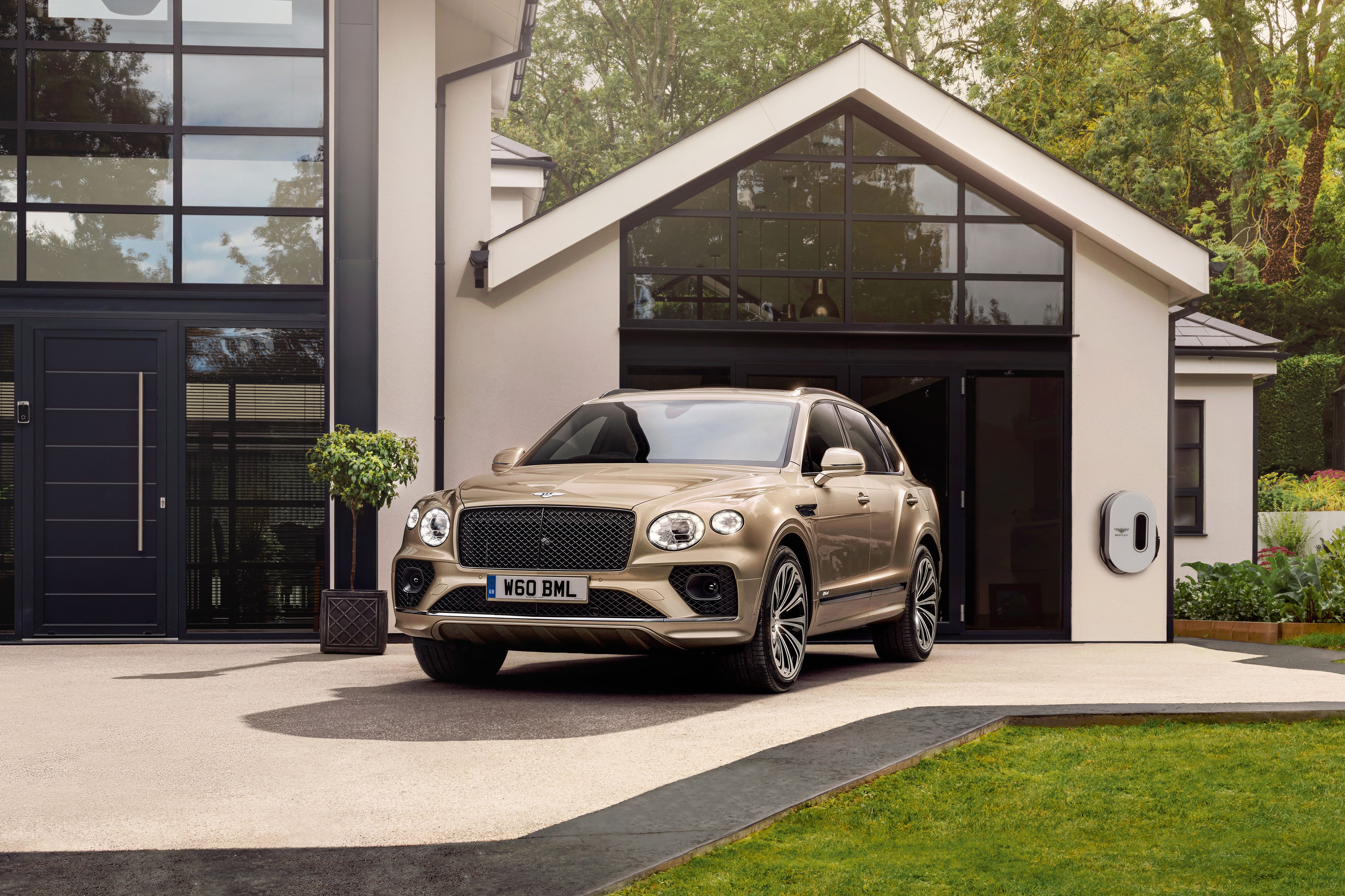 Bentley Bentayga Hybrid  ảnh 3 Bentley Bentayga Hybrid anh 3