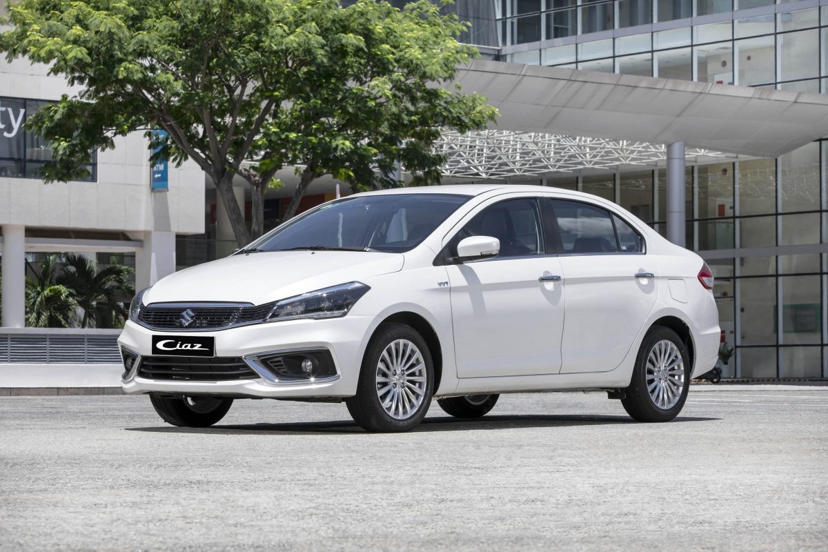Sedan 500 trieu dong, chon Hyundai Accent hay Suzuki Ciaz? hinh anh