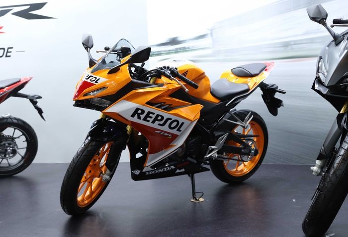Honda CBR150R 2021 anh 2
