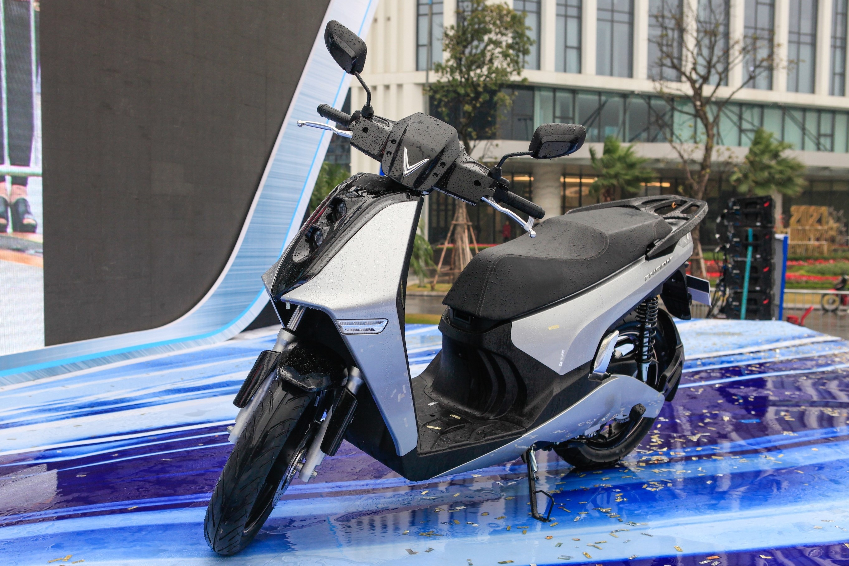 Cac mau xe may duoi 100 trieu dong so huu phanh ABS 2 banh hinh anh