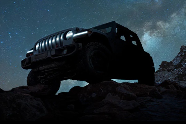 Jeep Wrangler chạy điện ảnh 1 Jeep Wrangler chay dien anh 1