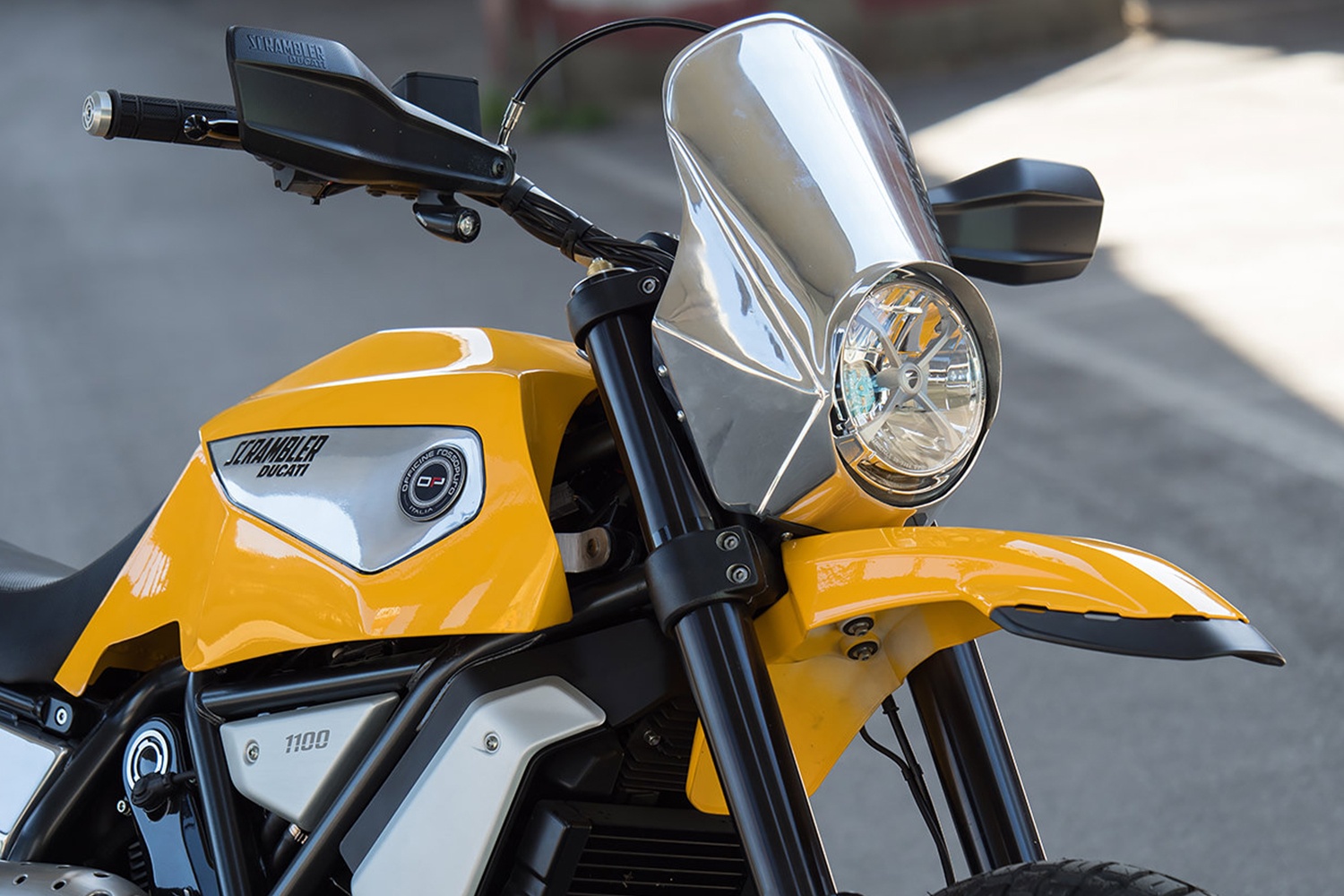 Ducati Scrambler 1100 anh 4