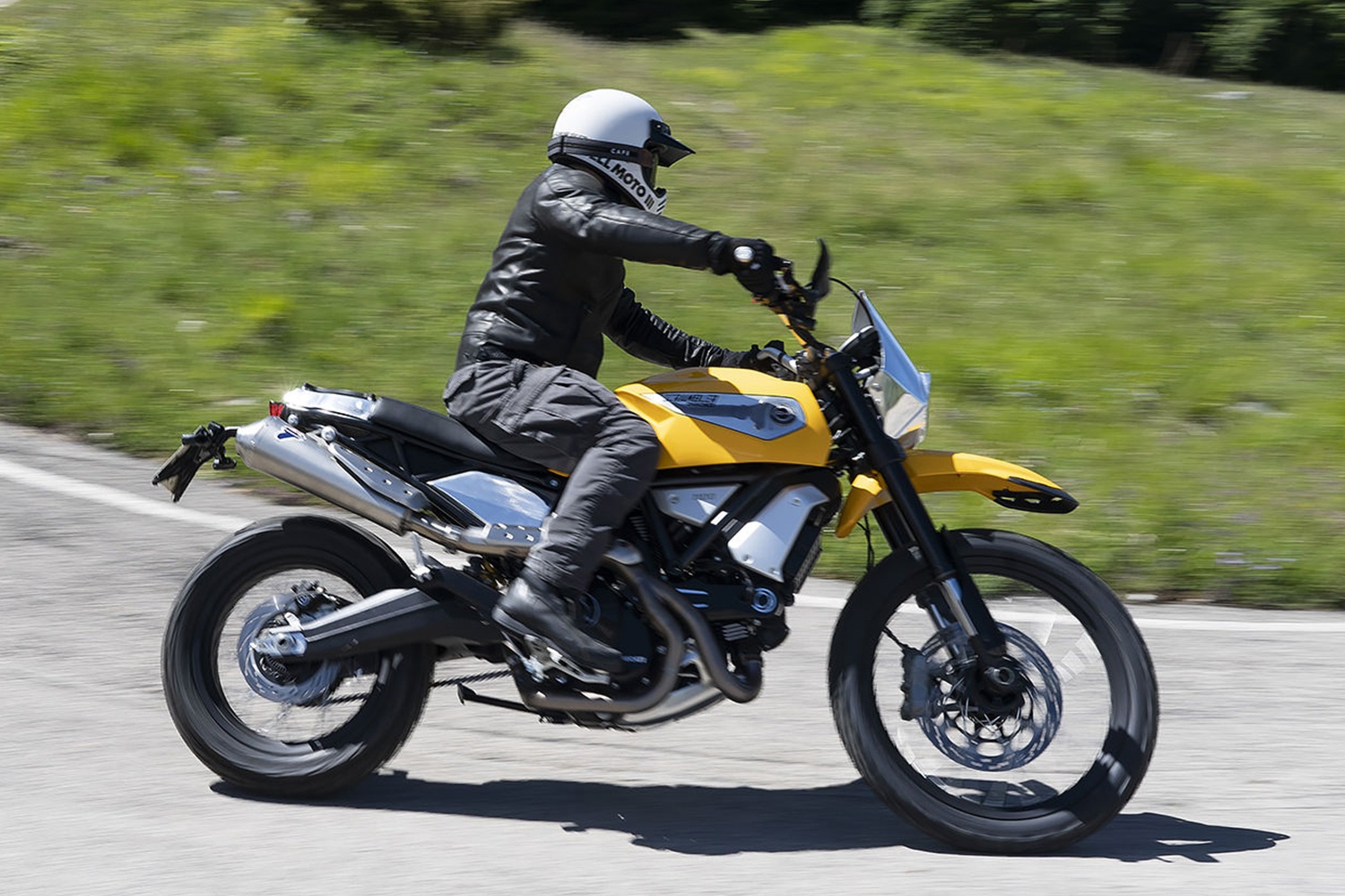 Ducati Scrambler 1100 anh 7