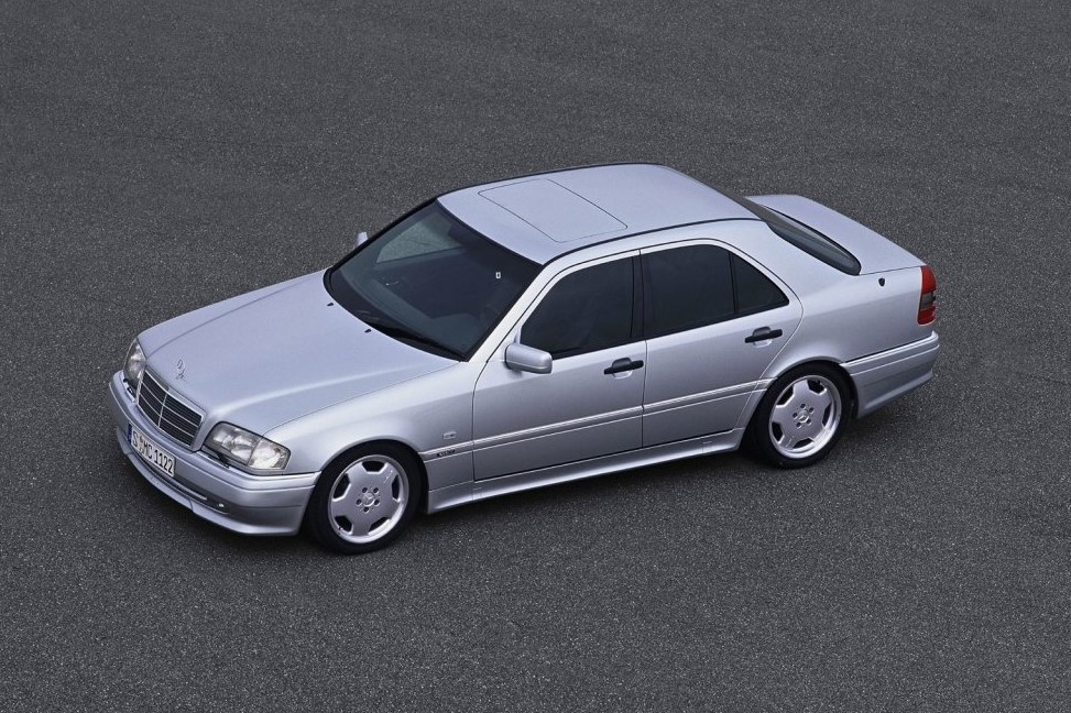 xe hieu nang cao anh 1