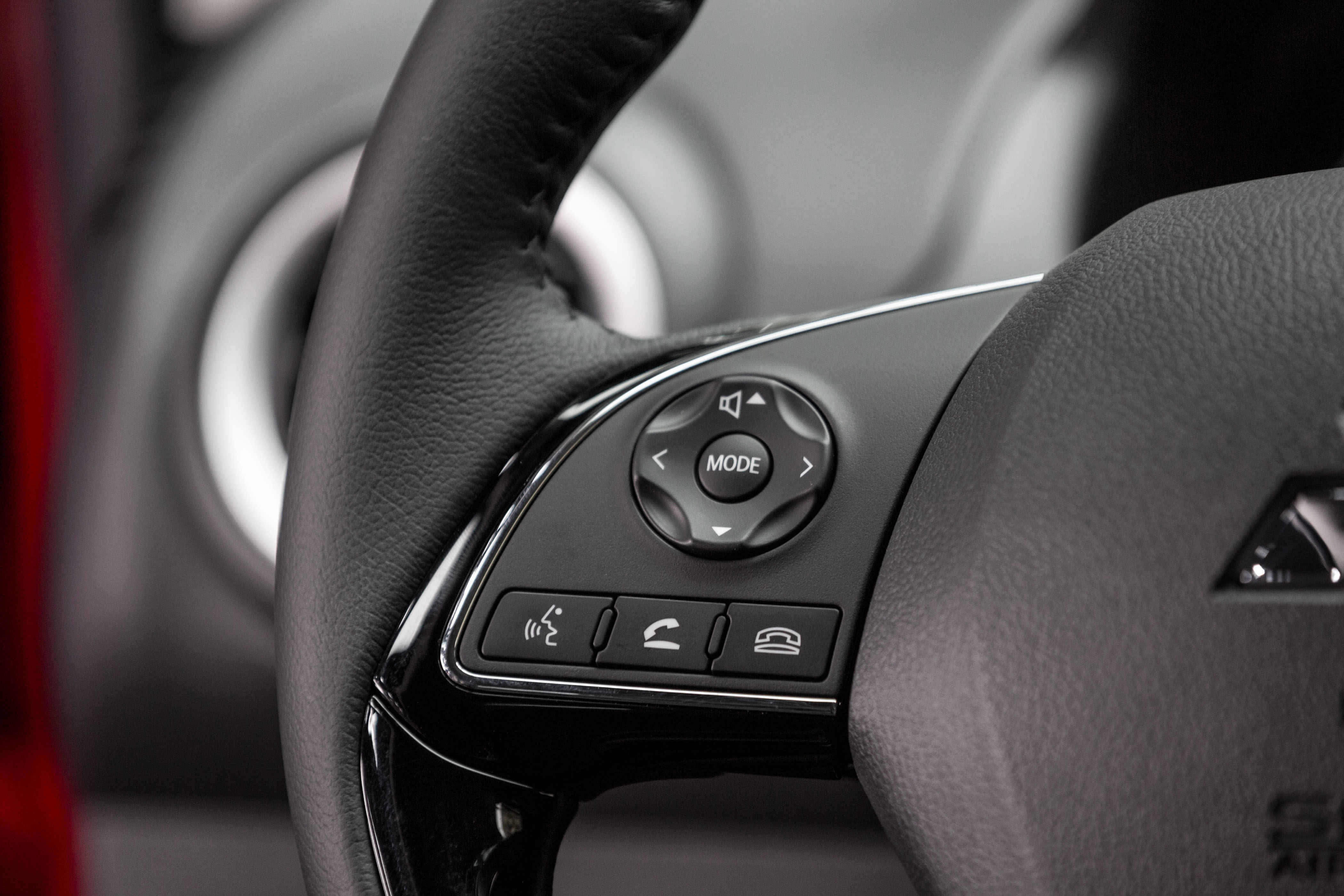 Mitsubishi Attrage Premium anh 16