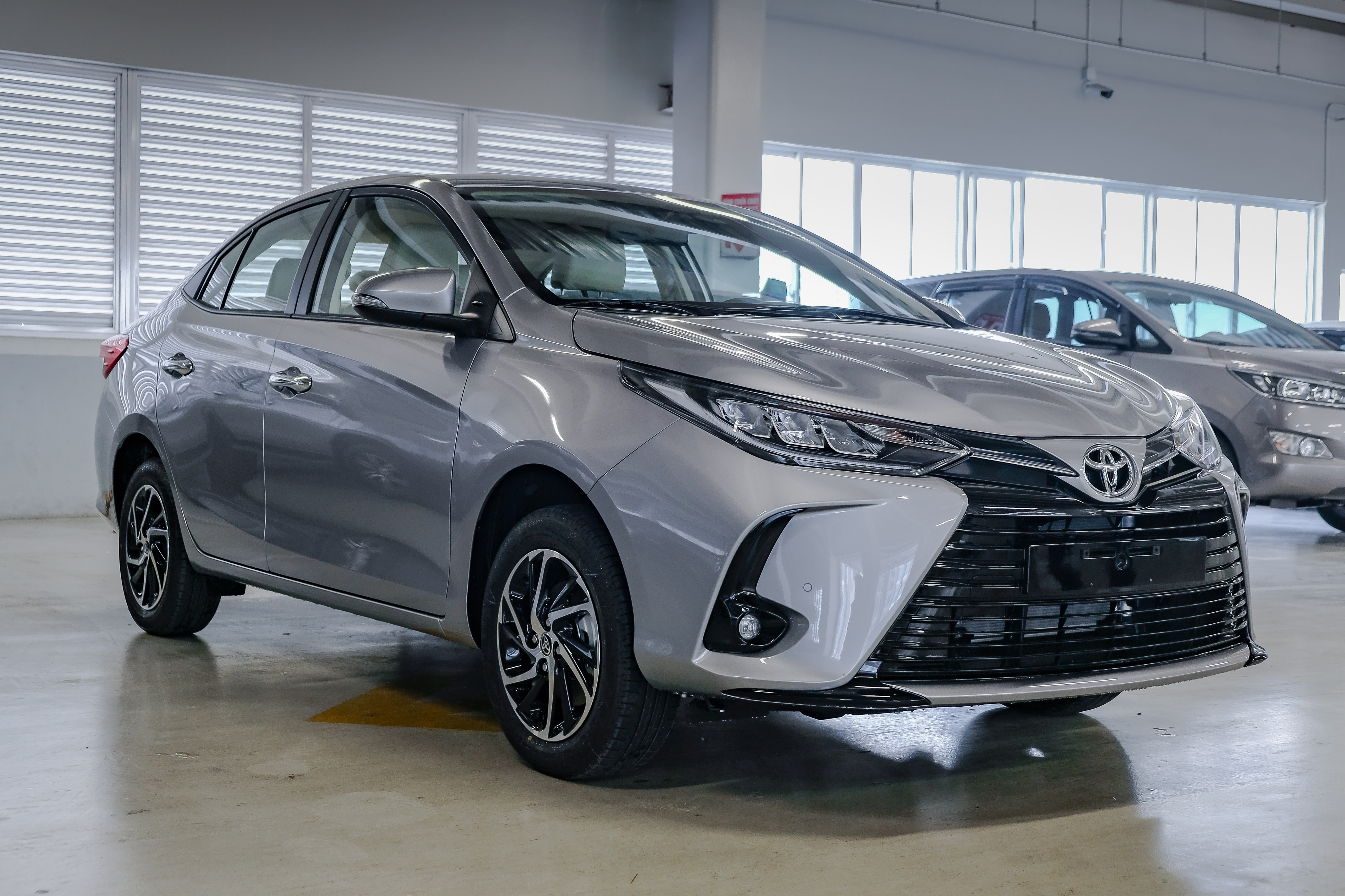Thị trường ôtô nhộn nhịp trở lại ảnh 2 Thi truong oto nhon nhip tro lai anh 2