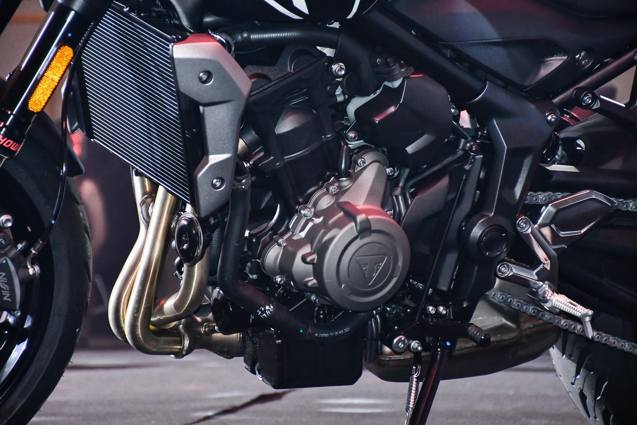 Triumph Trident 660 gia 270 trieu anh 12