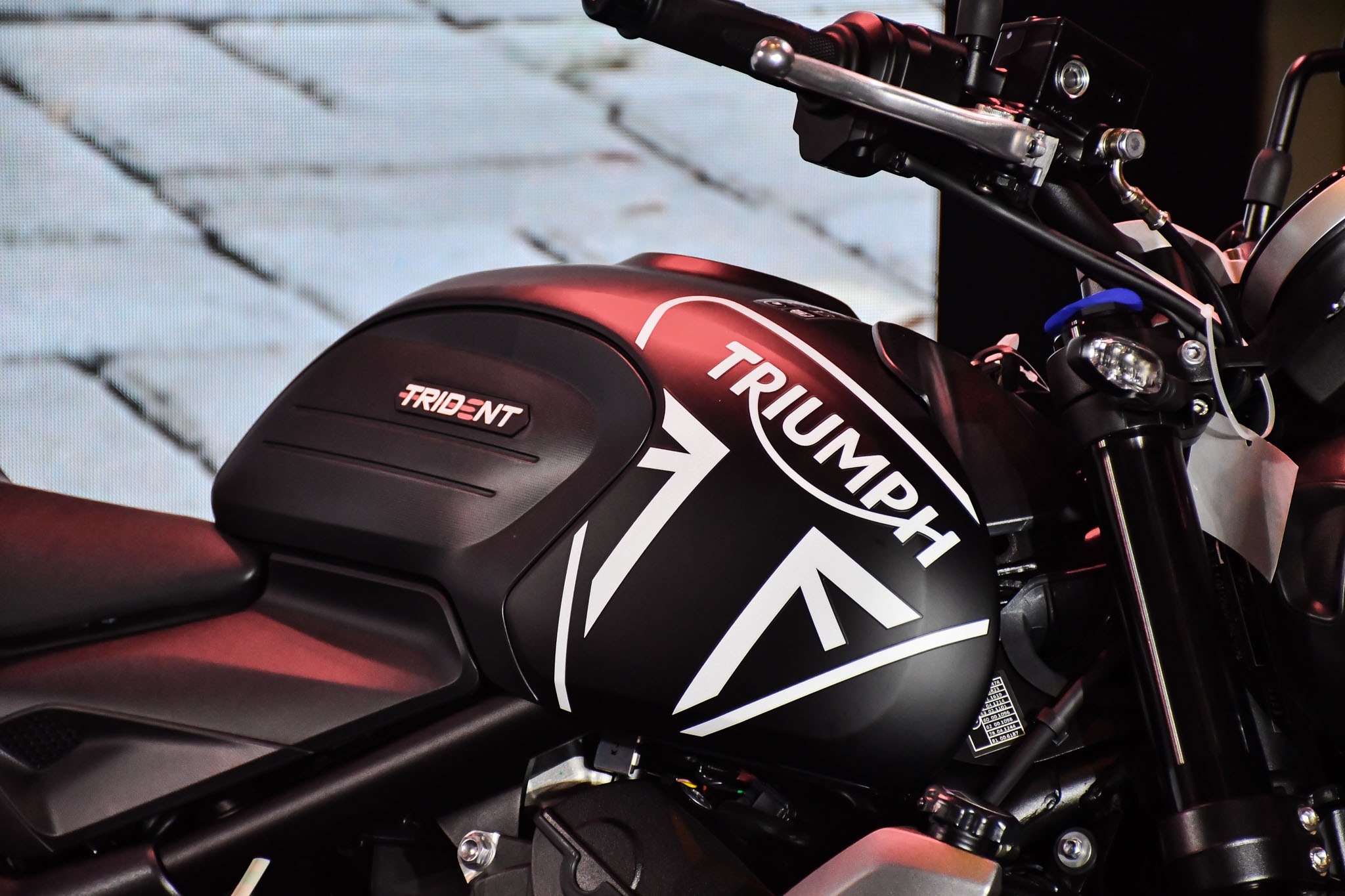 Triumph Trident 660 gia 270 trieu anh 13