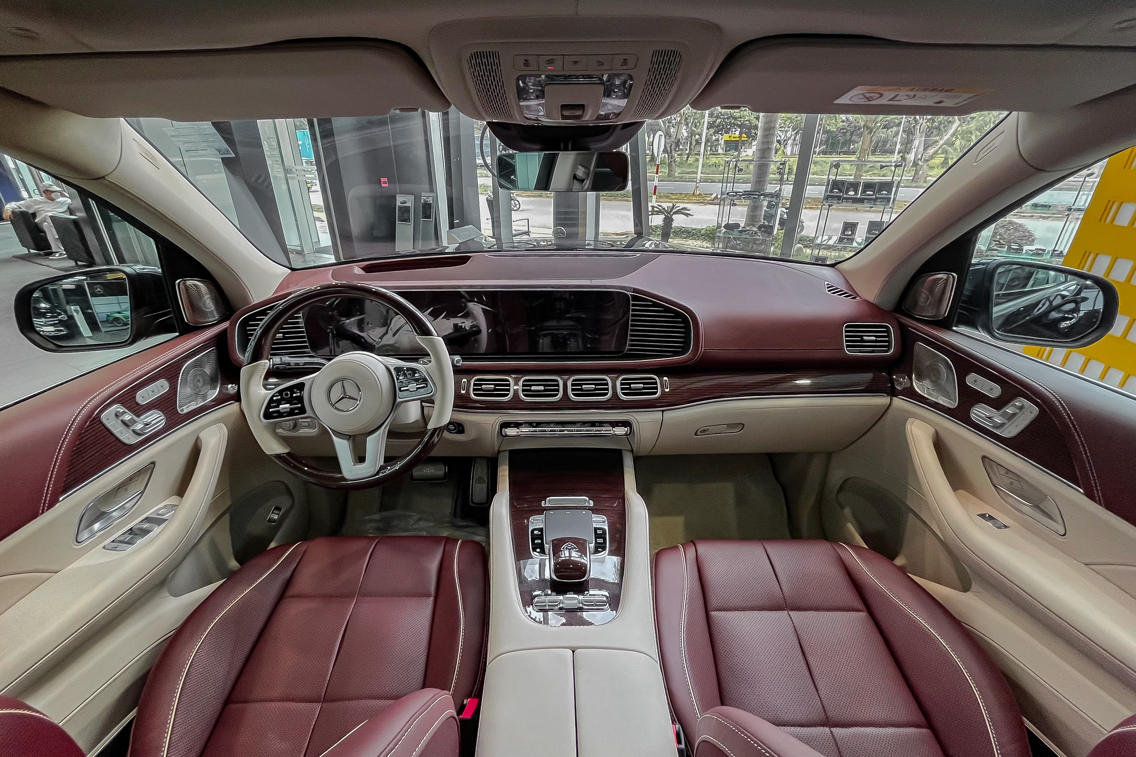 Mercedes-Maybach GLS 600 chinh hang anh 11