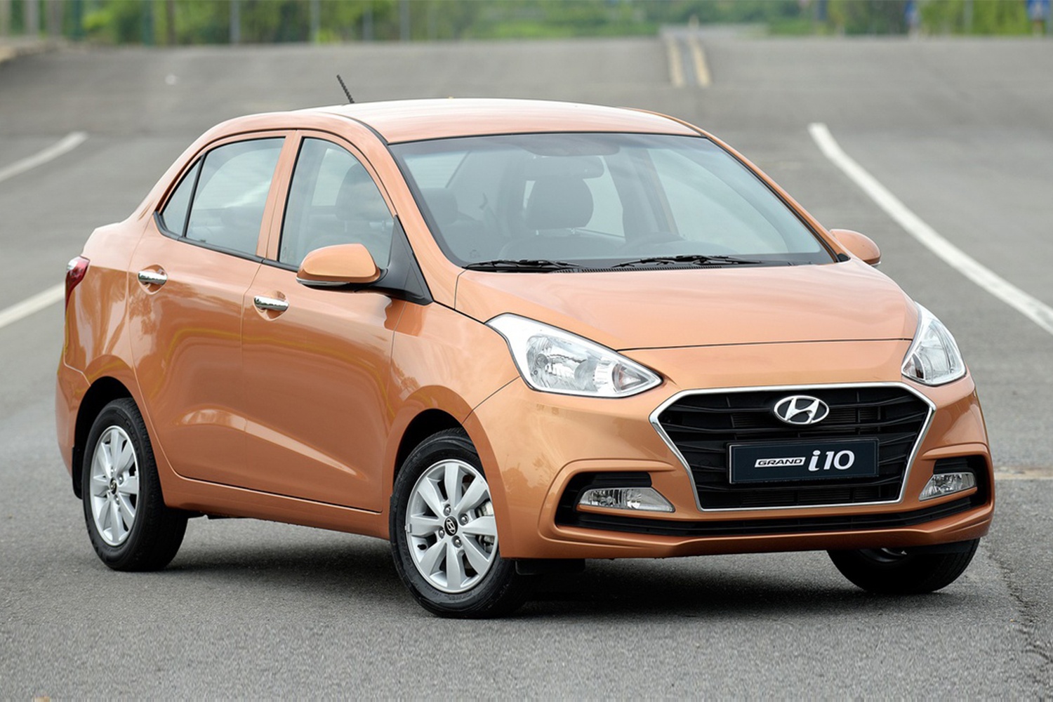 3 mau sedan co gia ban thap nhat tai Viet Nam hinh anh