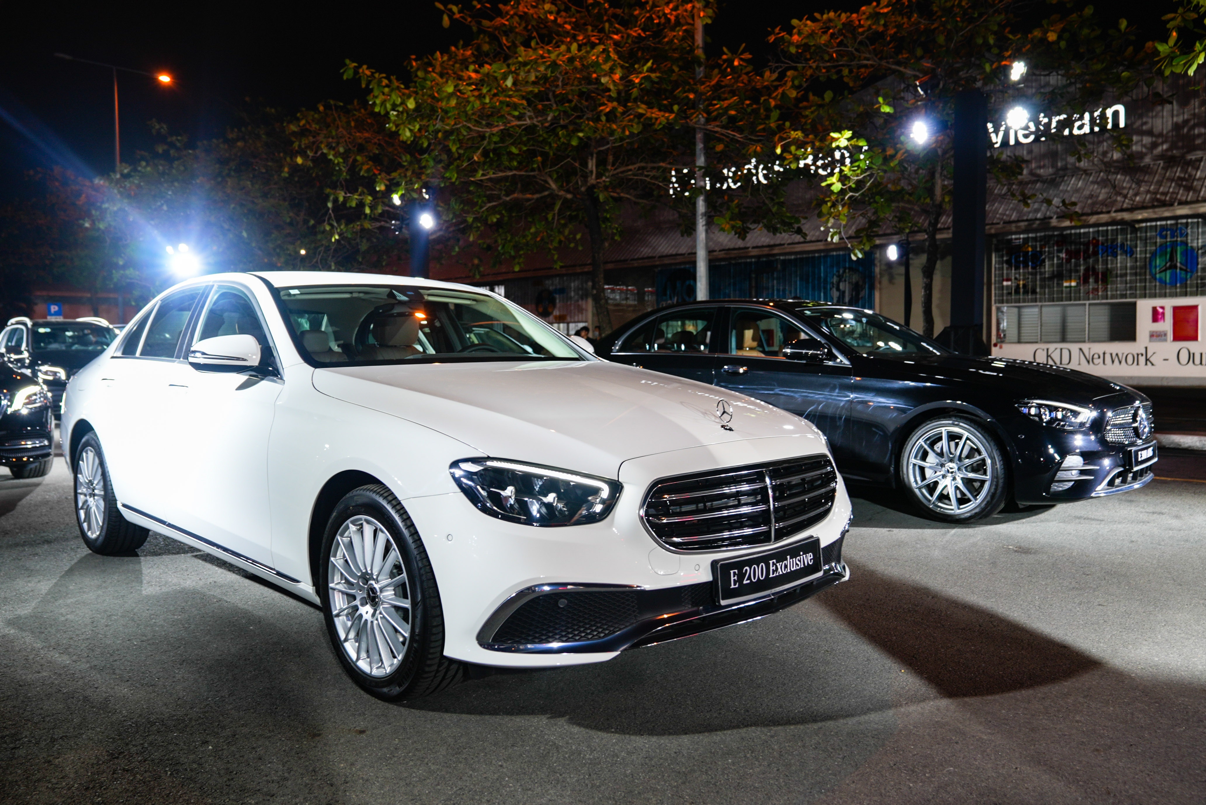 Mercedes-Benz E-Class 2021 co gap kho khi tang gia? hinh anh