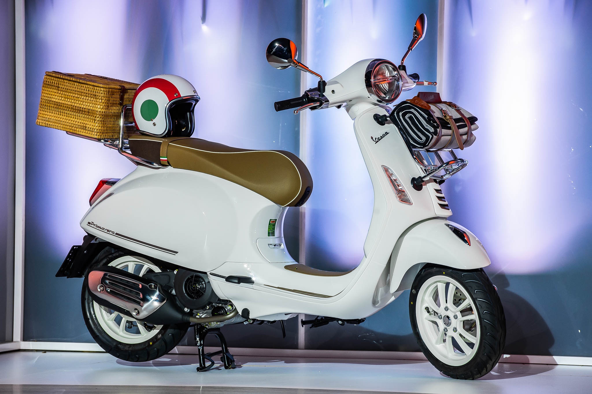 Vespa PicNic gia 88 trieu anh 1