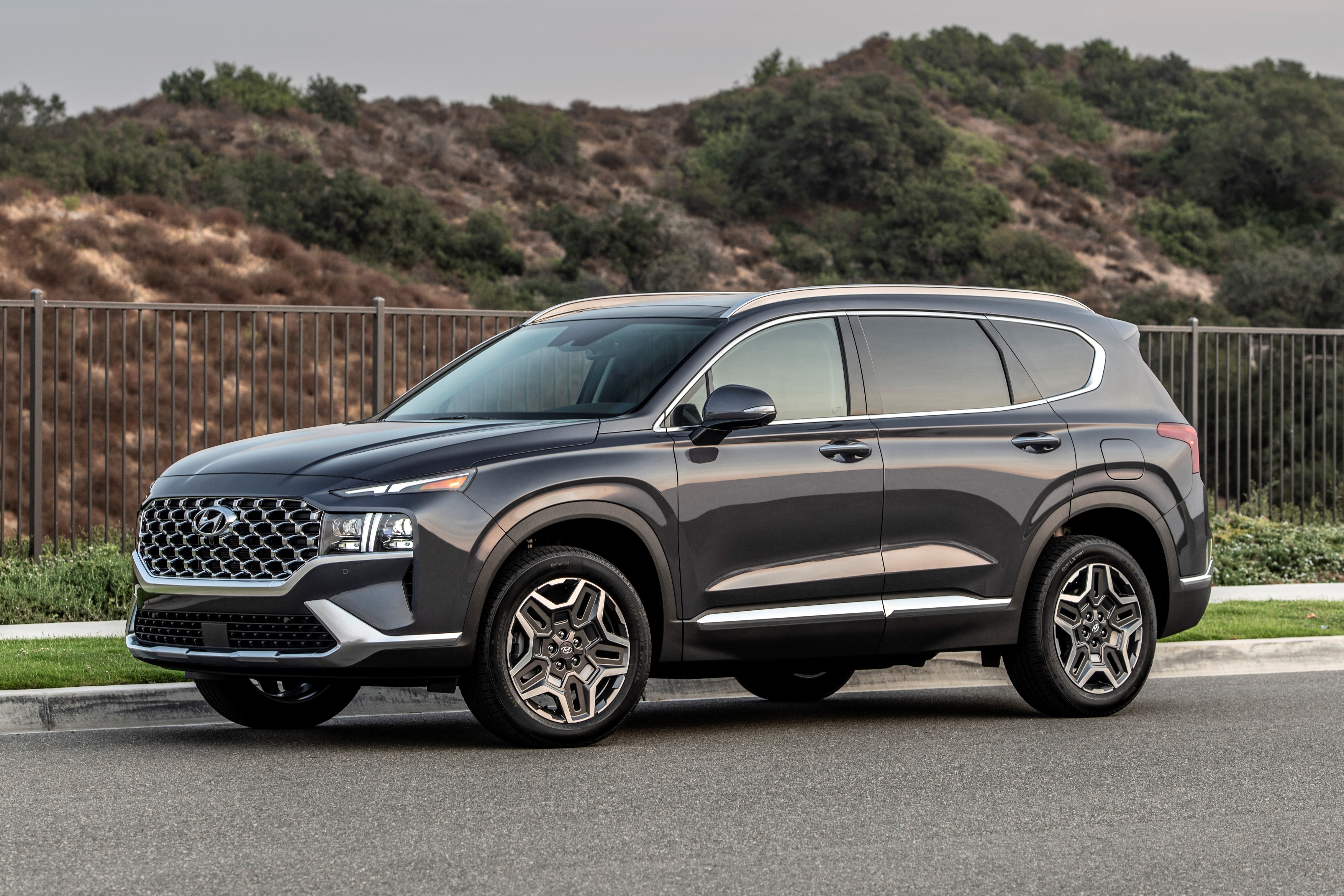 Hyundai Santa Fe 2021 ra mắt ảnh 1 Hyundai Santa Fe 2021 ra mat anh 1