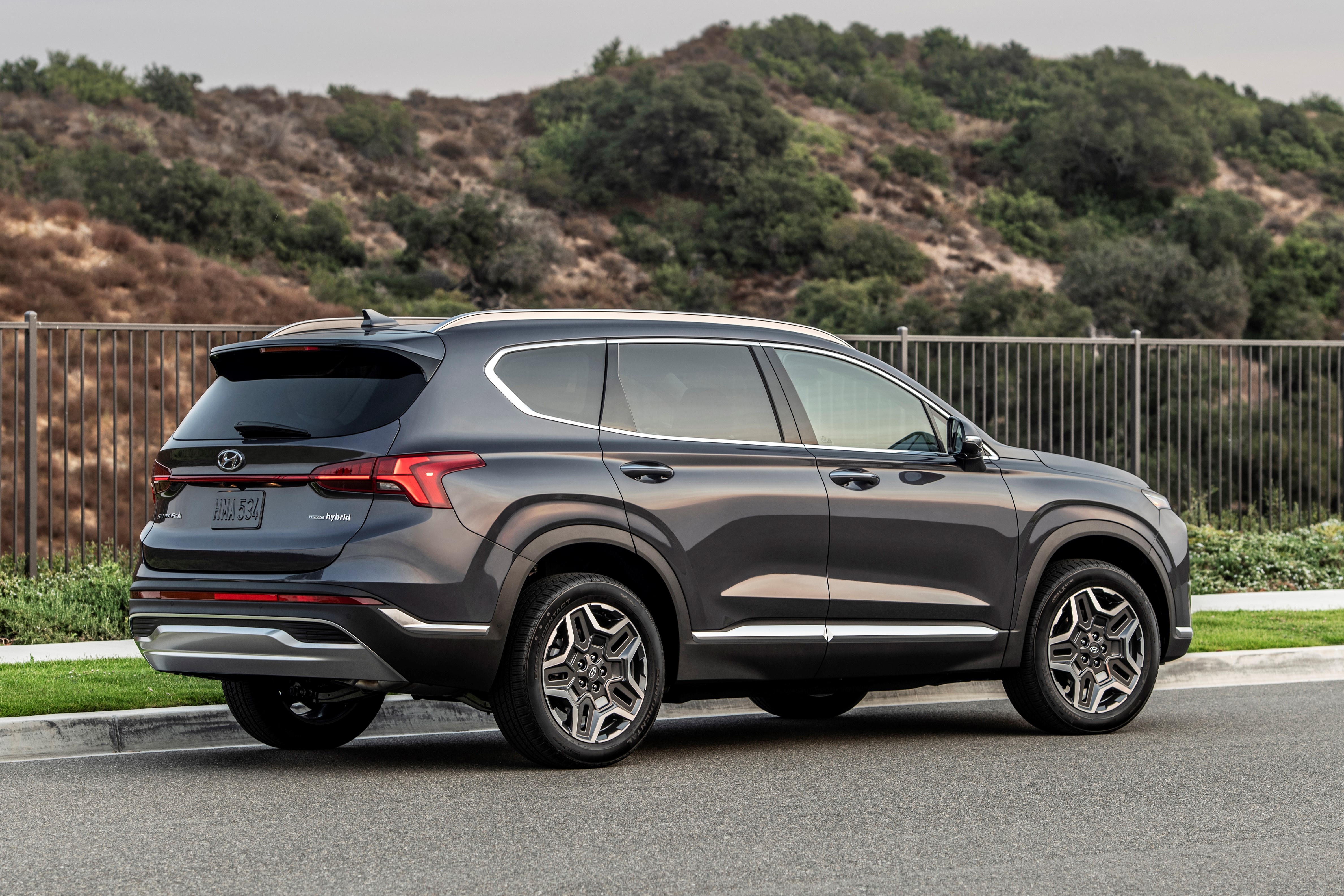 Hyundai Santa Fe 2021 ra mắt ảnh 2 Hyundai Santa Fe 2021 ra mat anh 2