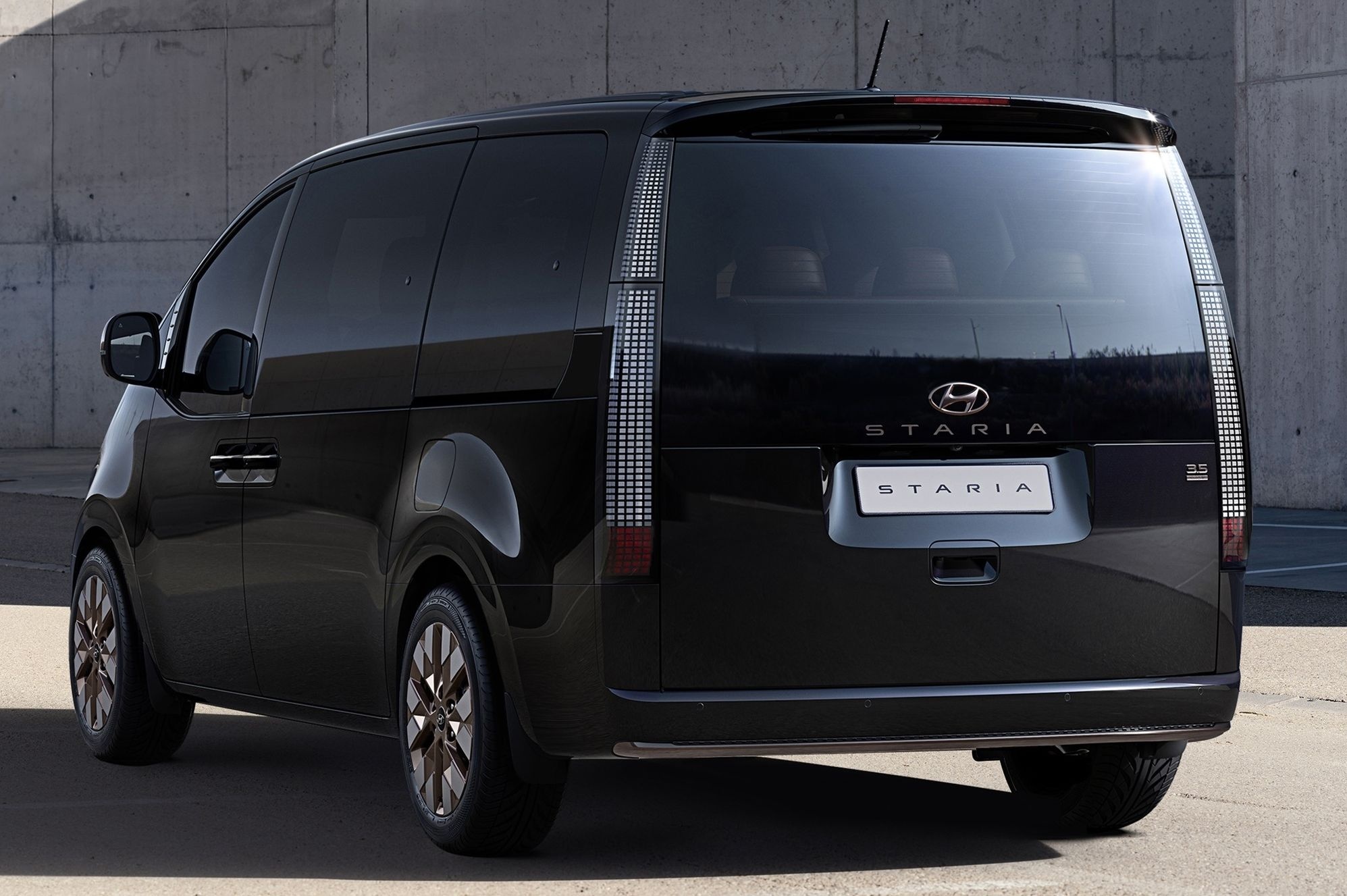 Hyundai Staria ảnh 3 Hyundai Staria anh 3