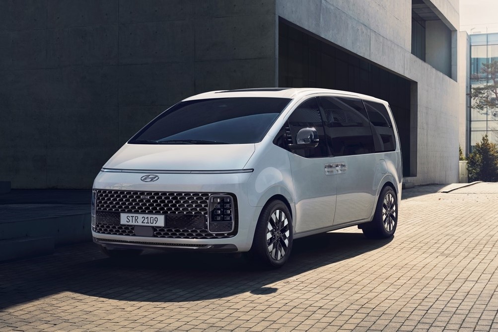 Hyundai Staria duoc ra mat - MPV thay the Starex hinh anh