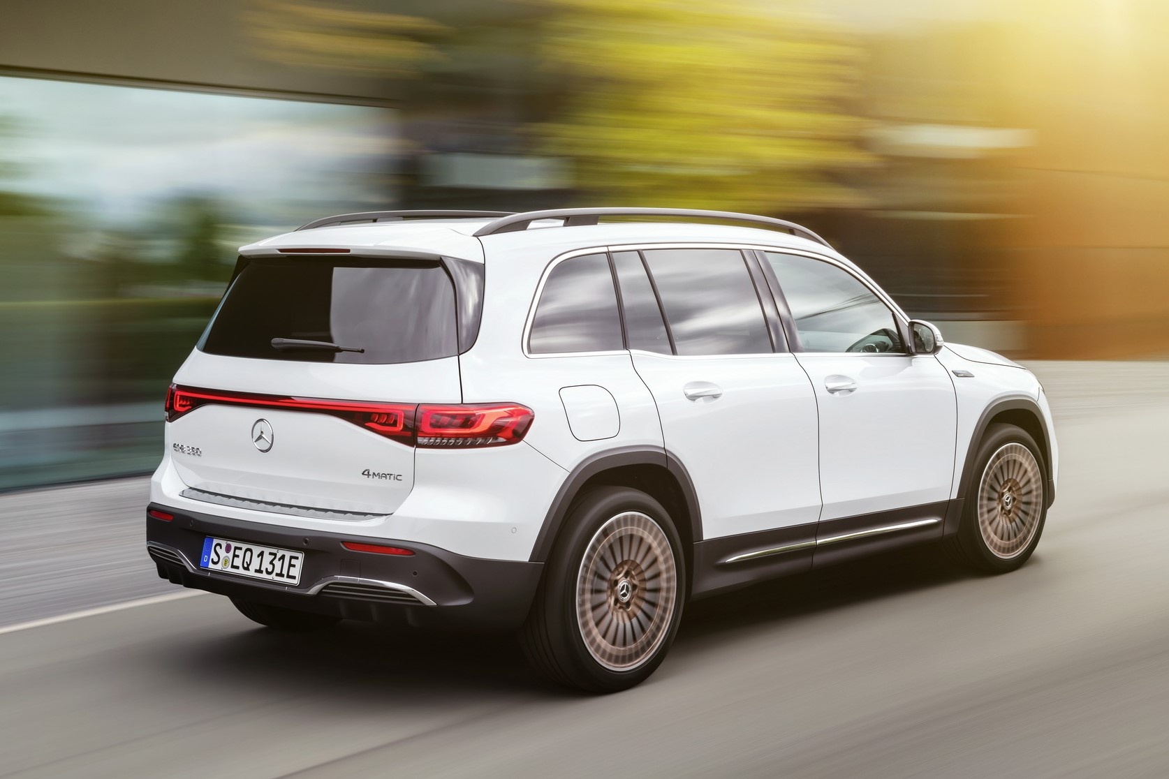 Mercedes-Benz EQB ra mắt ảnh 6 Mercedes-Benz EQB ra mat anh 6
