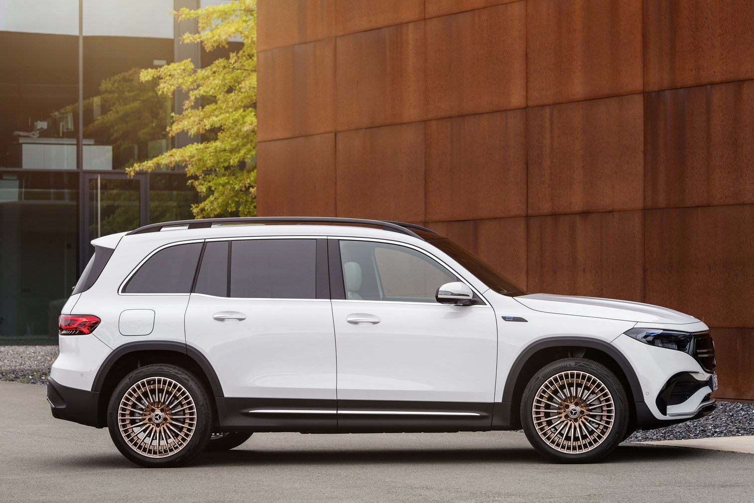 Mercedes-Benz EQB ra mắt ảnh 3 Mercedes-Benz EQB ra mat anh 3