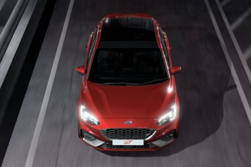 Ford Focus ban gioi han duoc ra mat tai Australia hinh anh