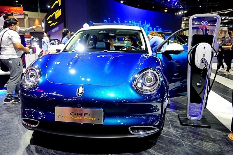 14 nam nua Thai Lan se cam ban oto chay xang hinh anh