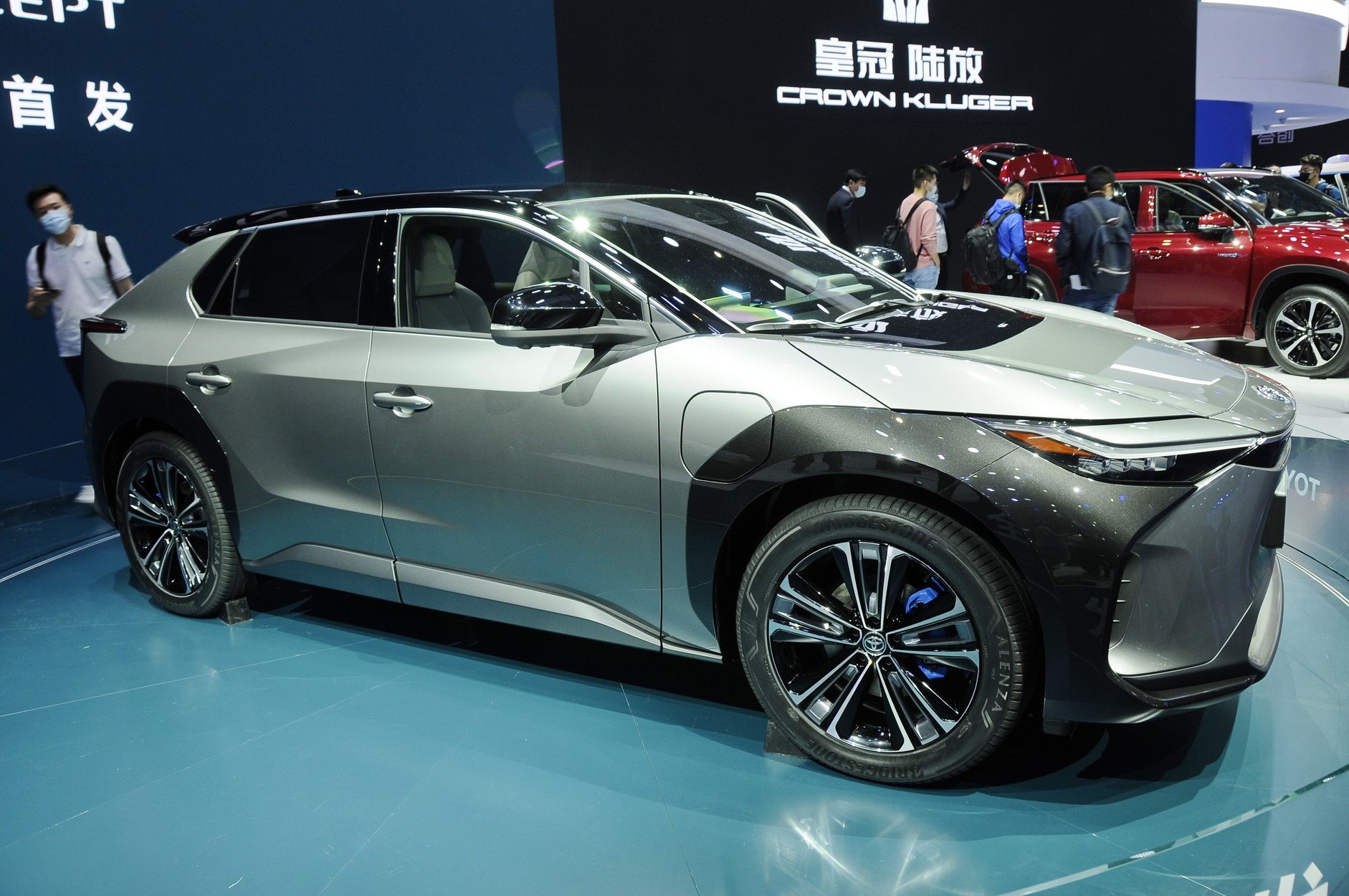 Xe dien Trung Quoc anh 2