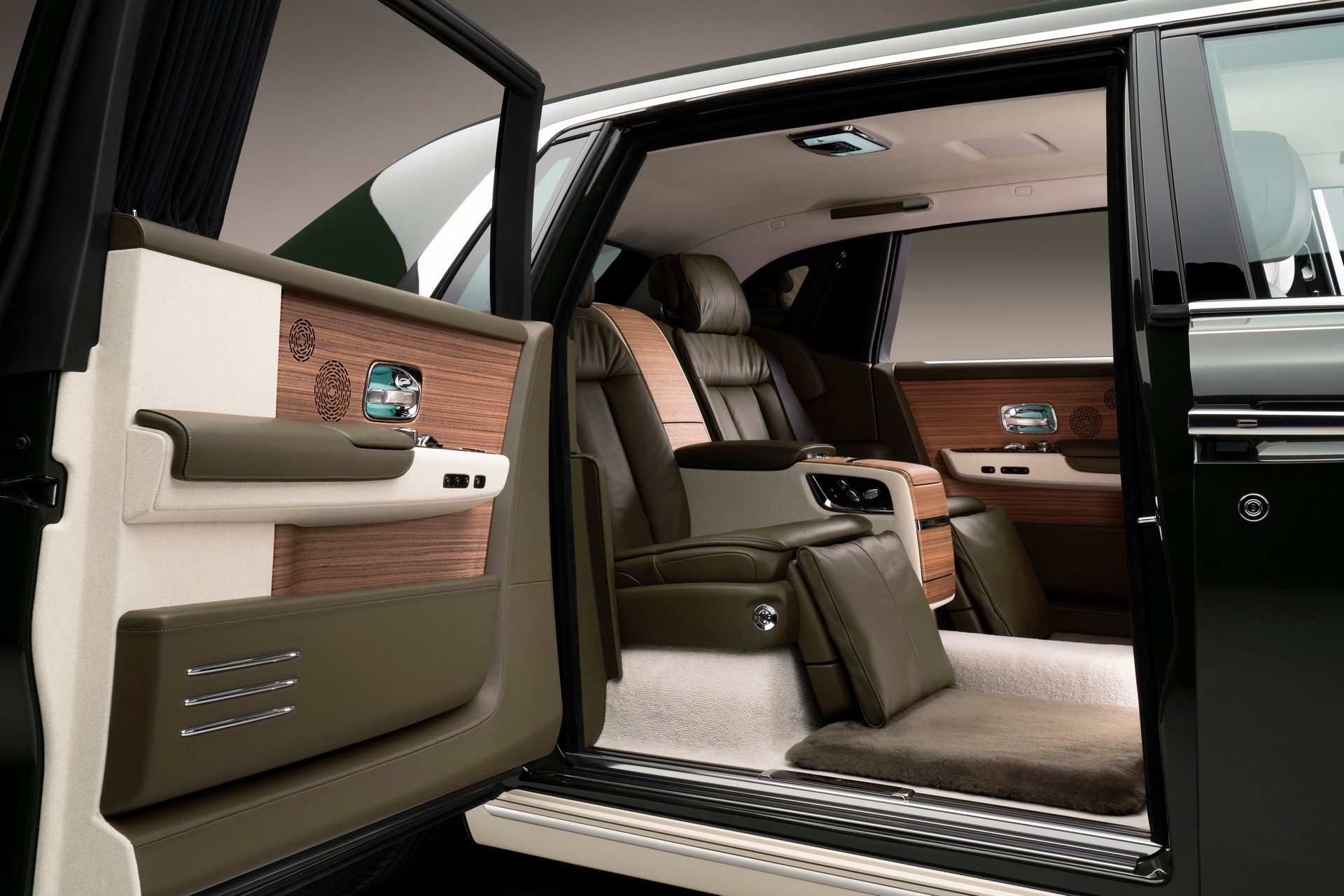 Rolls-Royce Phantom Oribe anh 6