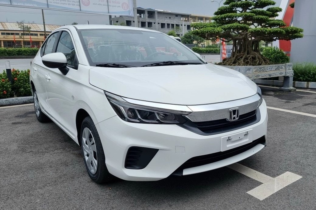 Co 500 trieu toi nen mua City hay Ertiga de chay dich vu? hinh anh