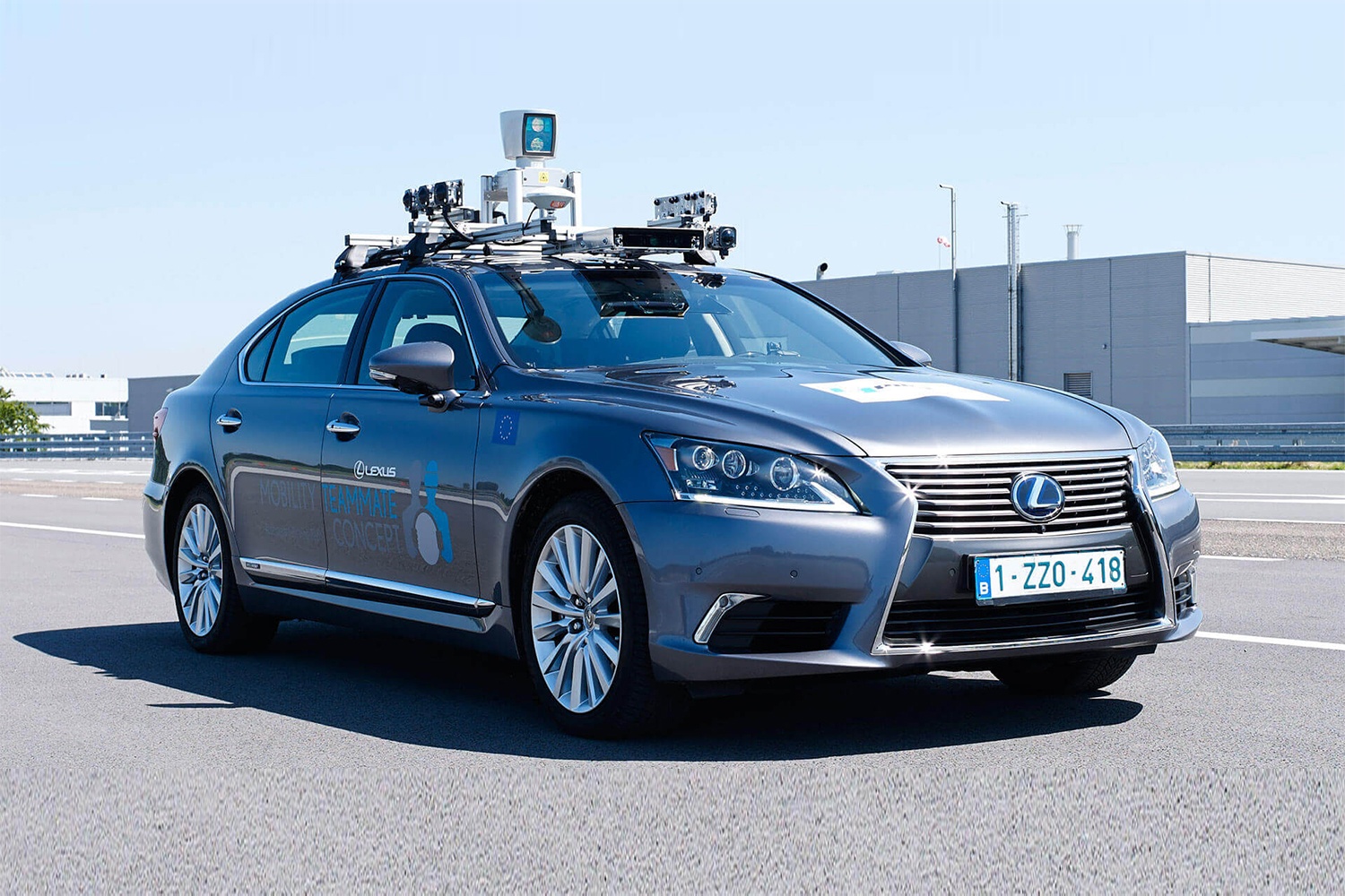 Toyota chi 550 trieu USD mua lai cong nghe xe tu hanh hinh anh