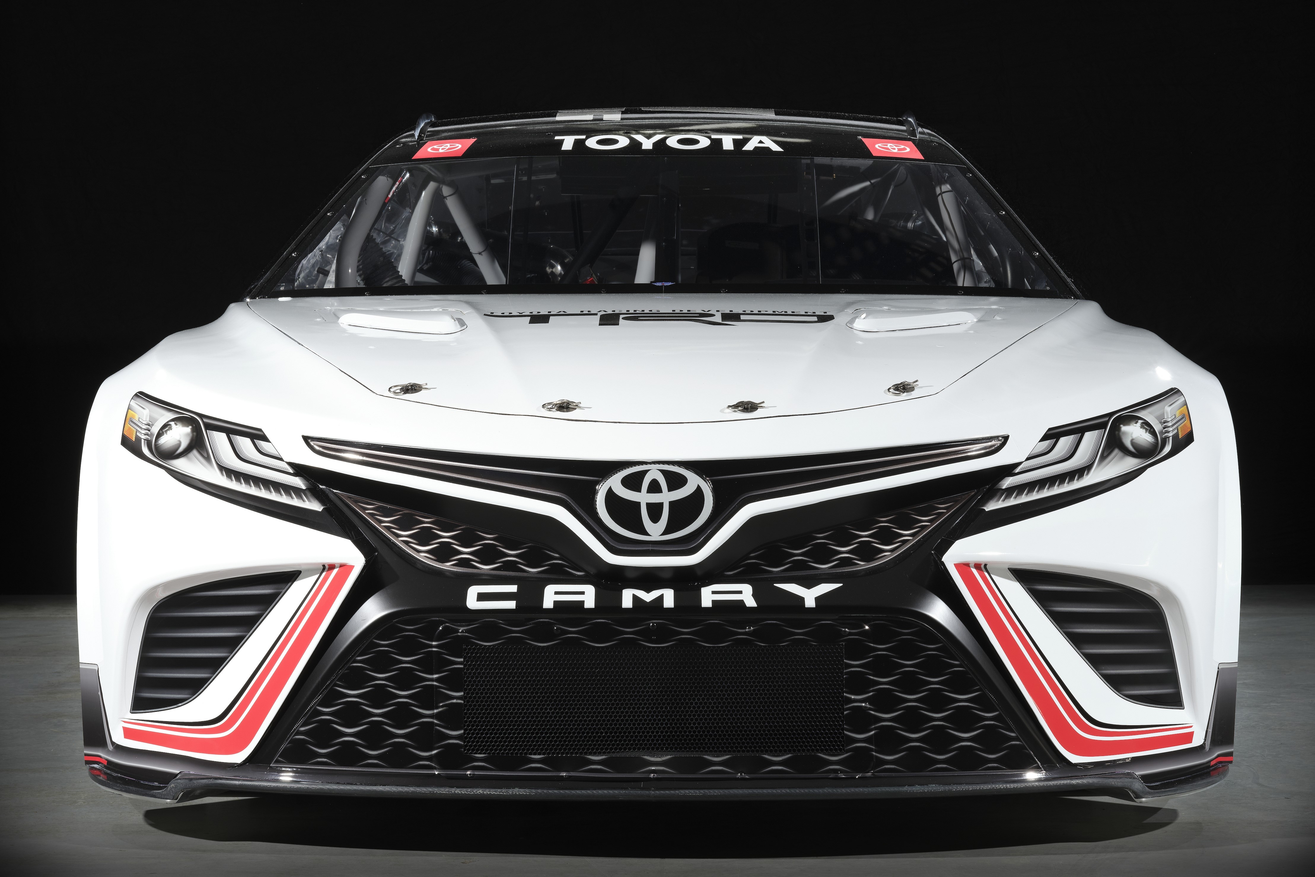Toyota Camry phiên bản đường đua ảnh 2 Toyota Camry phien ban duong dua anh 2