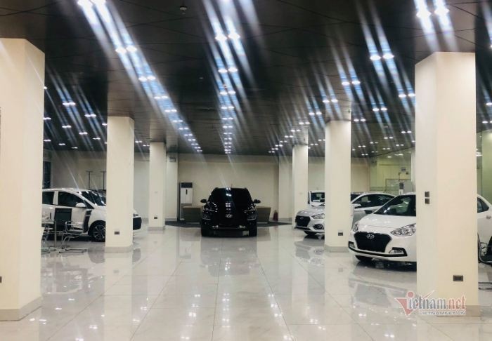 Dai ly oto lo e am do dich benh hinh anh