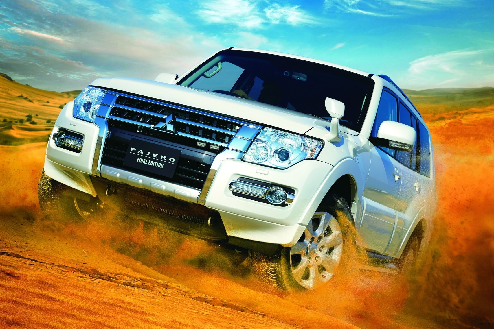 Mitsubishi Pajero sap bi khai tu hinh anh