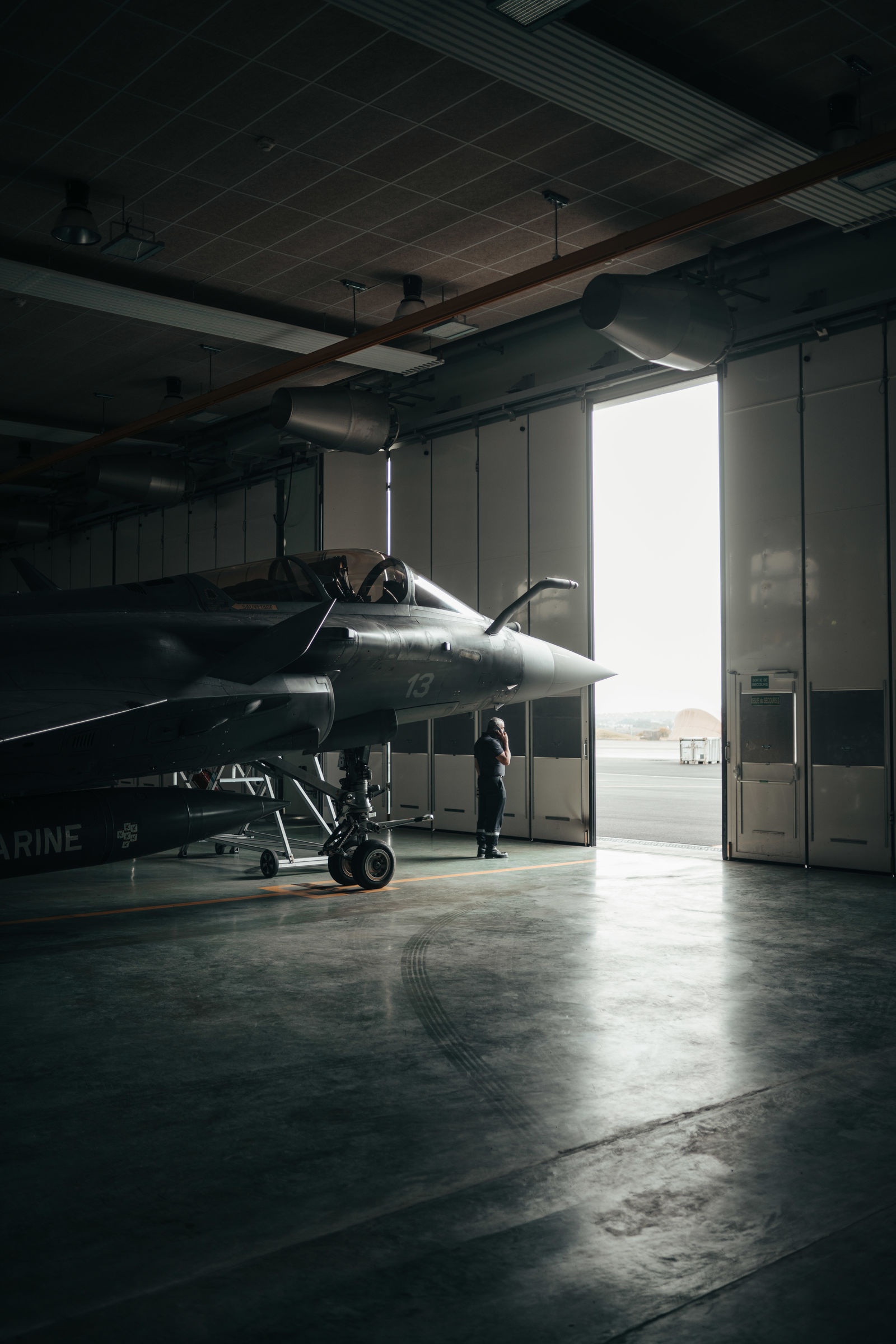 Bugatti Chiron Sport dua voi chien dau co anh 13