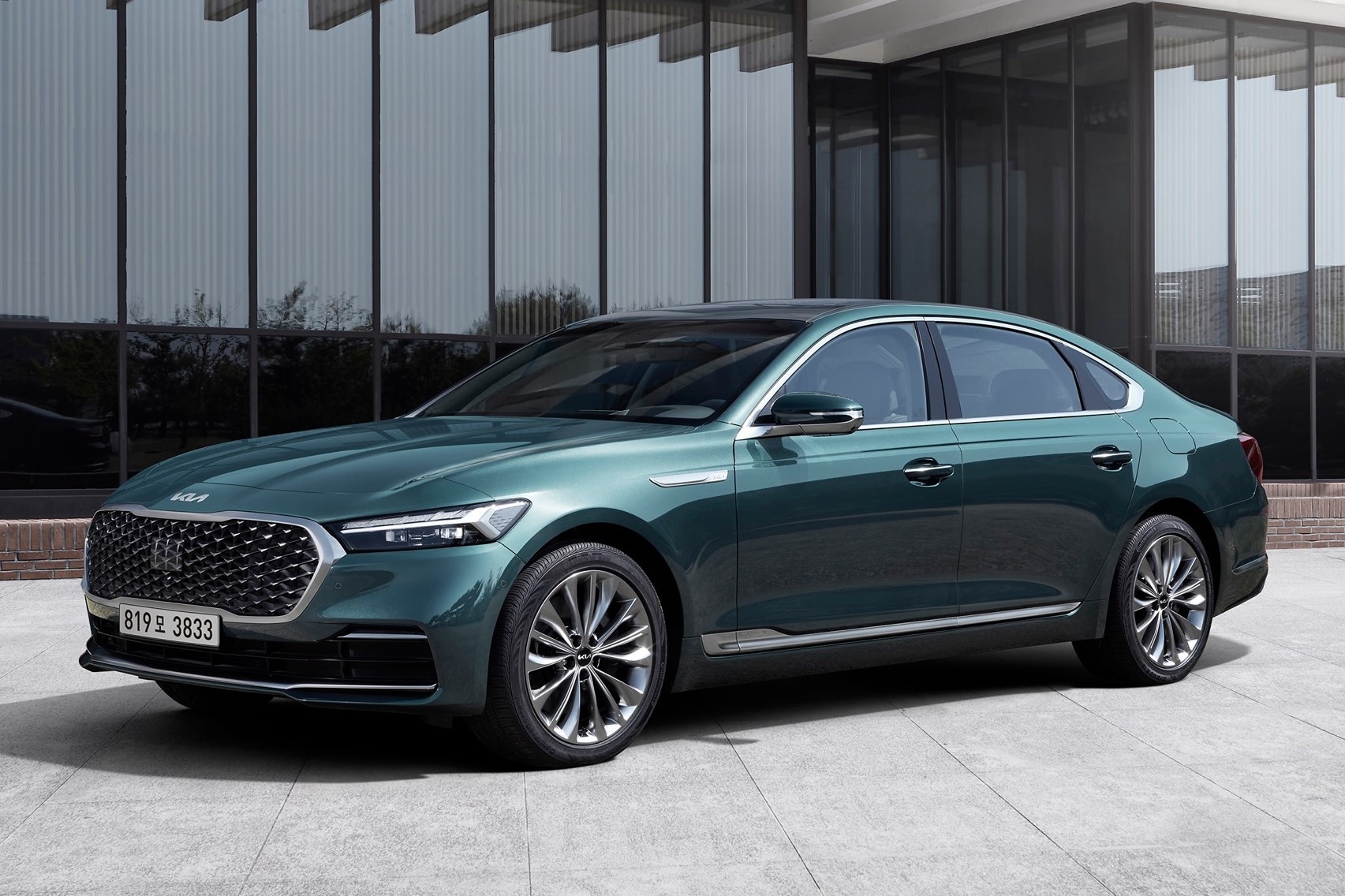 Sedan hang sang Kia K9 2021 xuat tran, doi thu cua Mercedes S-Class hinh anh