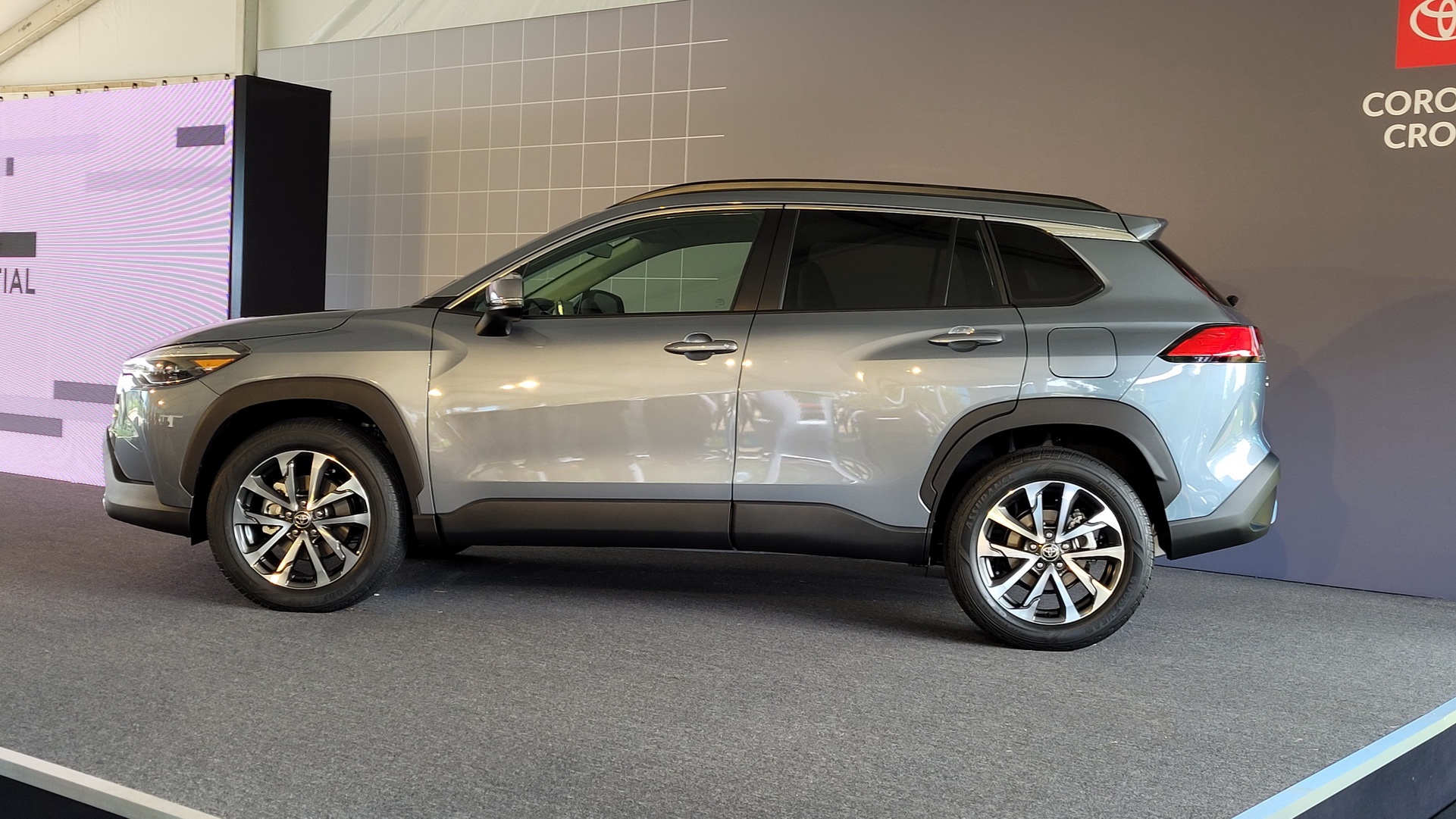 Toyota Corolla Cross 2022 anh 3