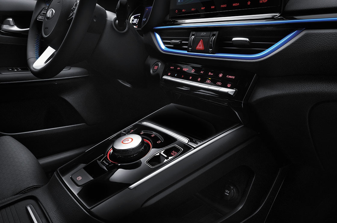 Kia Cerato chay dien anh 5