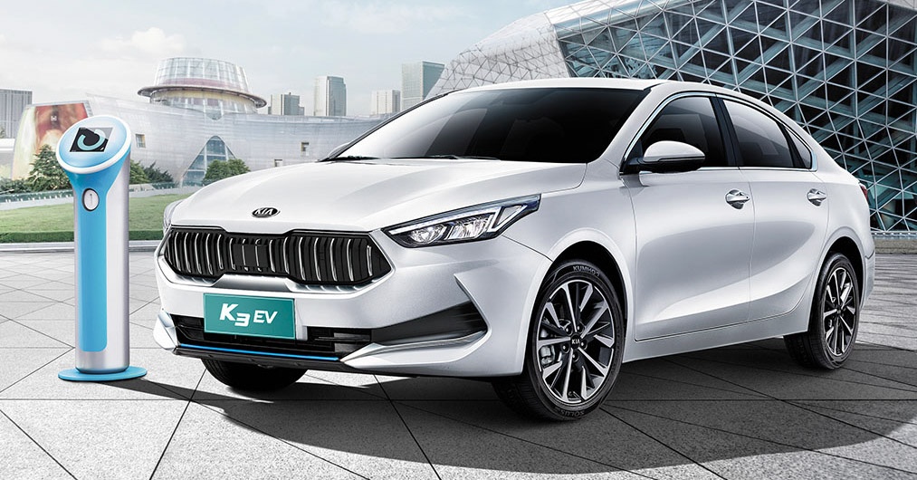 Kia Cerato chay dien anh 1