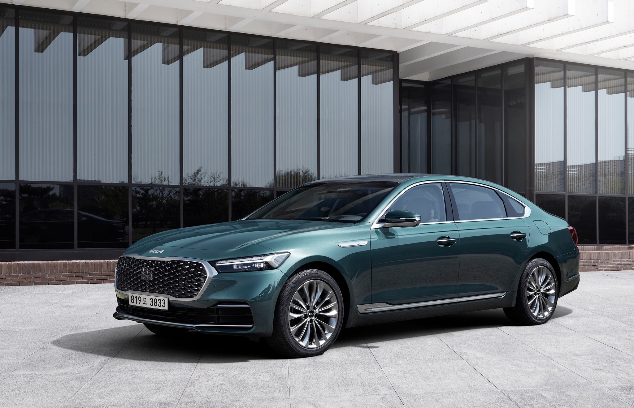 Sedan hang sang Kia K9 anh 1