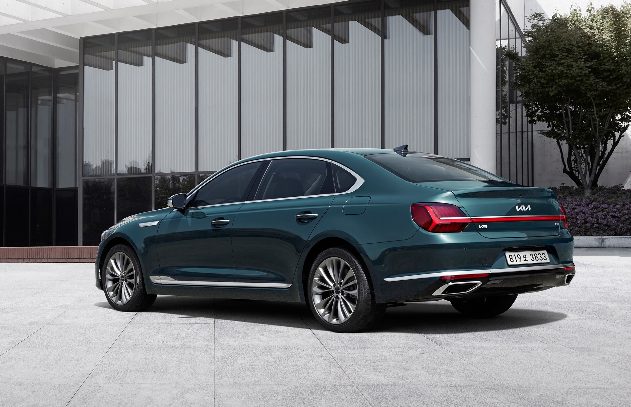 Sedan hang sang Kia K9 anh 2