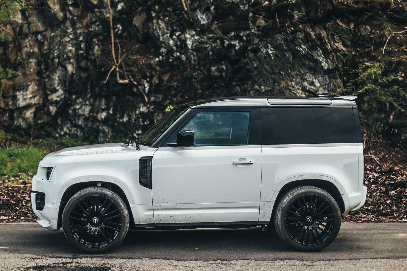 do Land Rover Defender anh 6