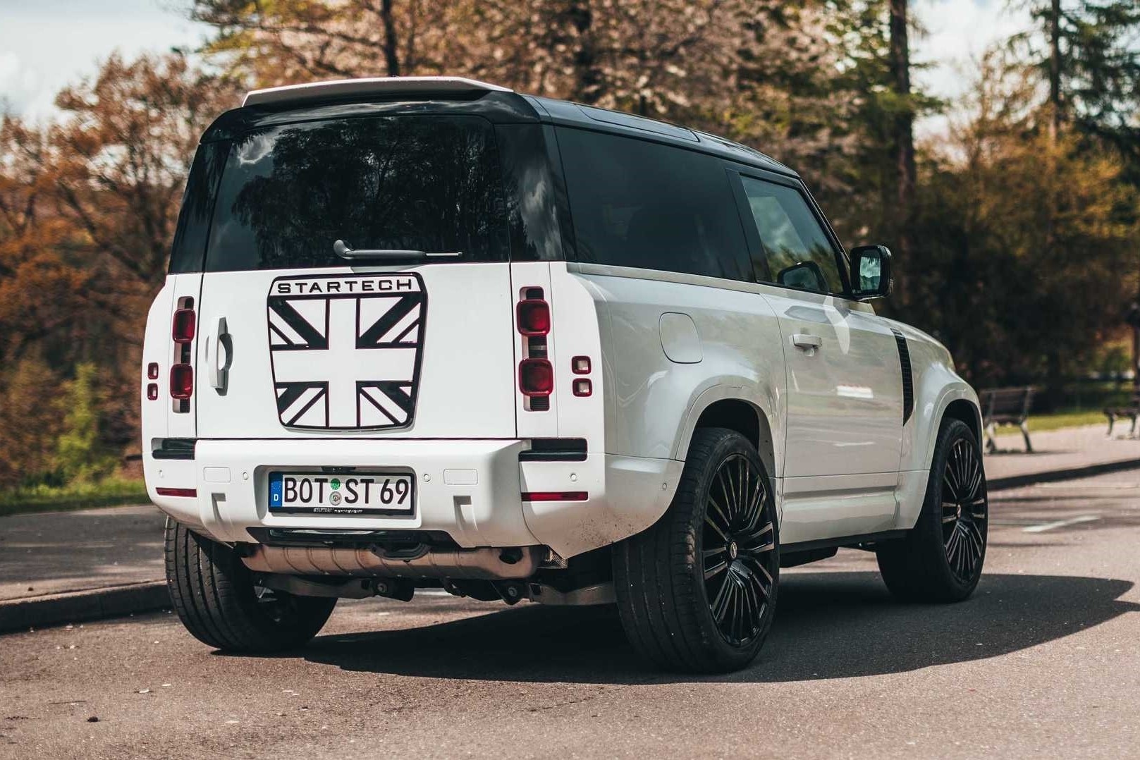 do Land Rover Defender anh 3