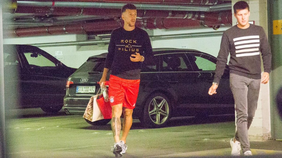 ngoi sao tuyen Anh ap dao ve do choi xe anh 6