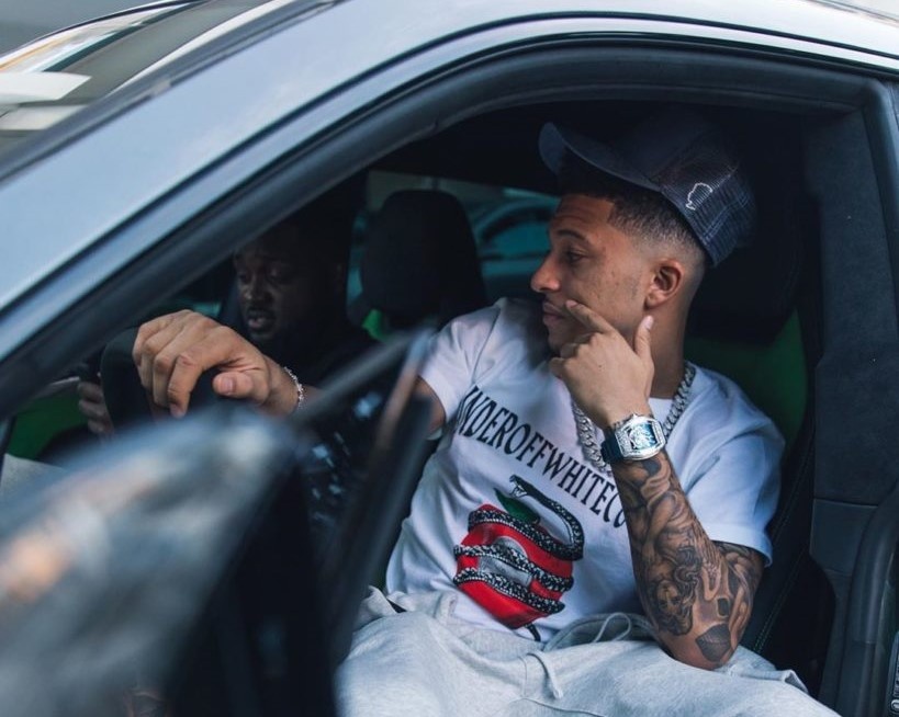 Chiec Bentley nua trieu bang va dan xe dat do cua hang cong tuyen Anh hinh anh