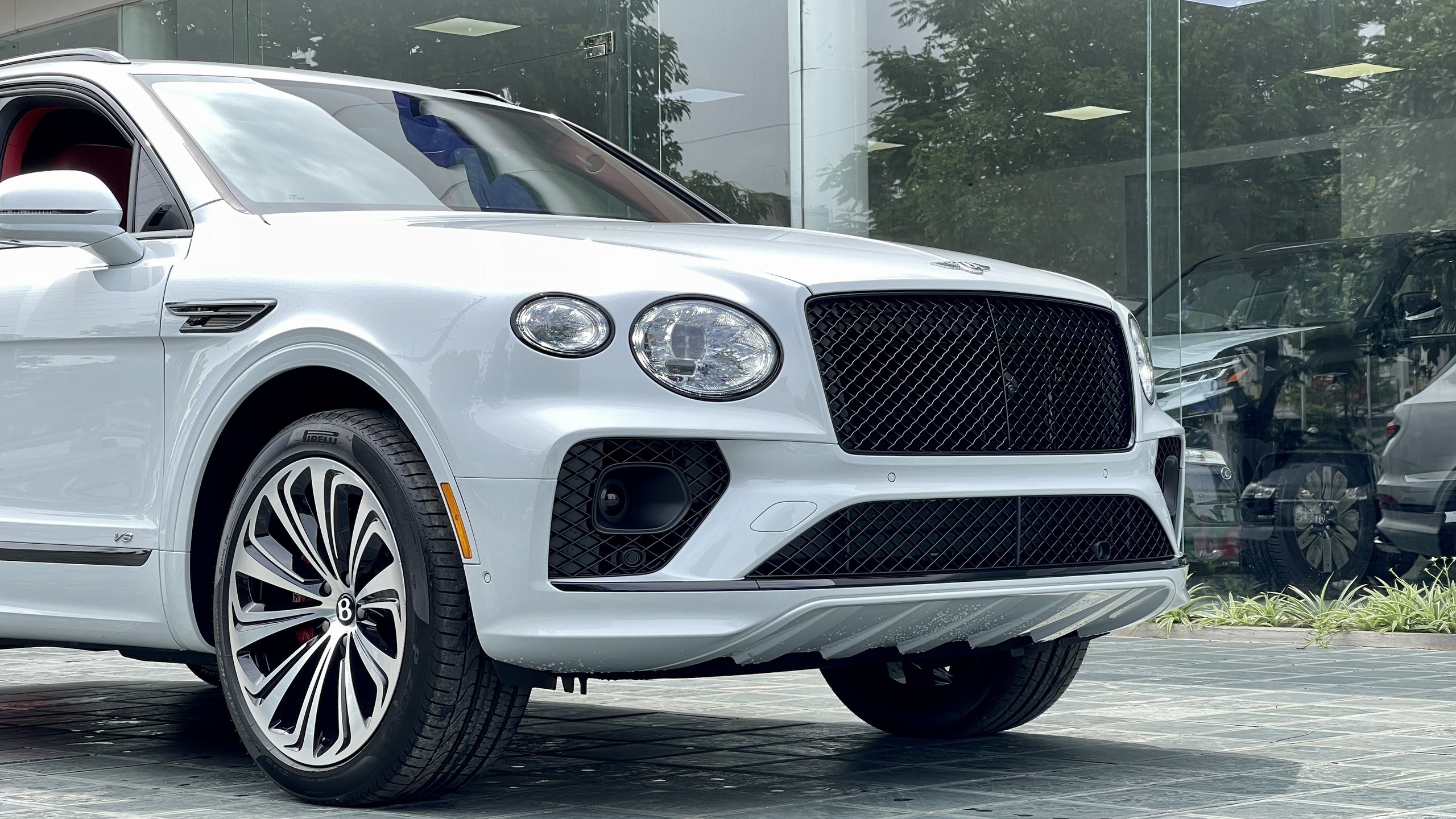 Bentley Bentayga V8 2021 anh 5