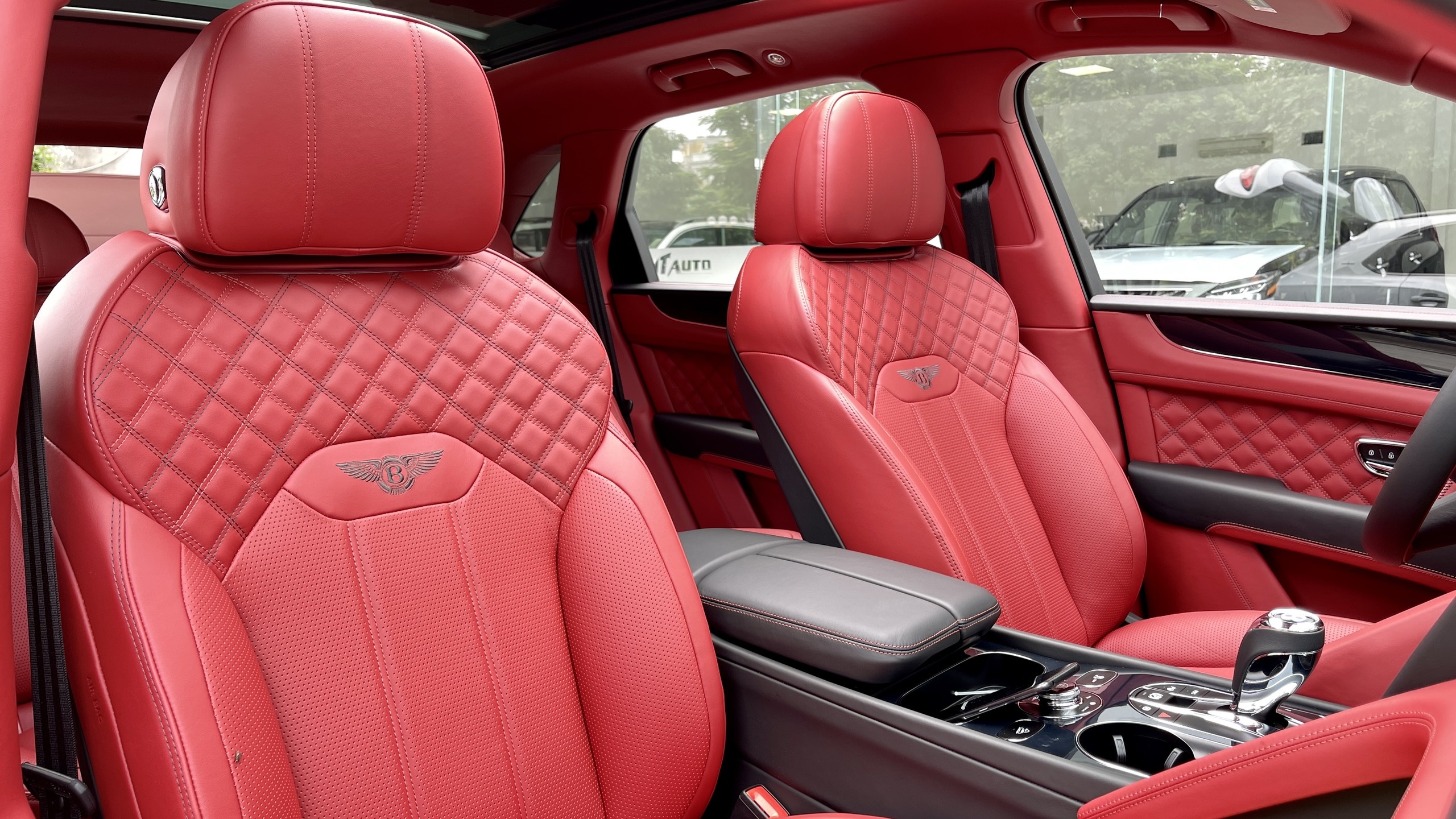 Bentley Bentayga V8 2021 anh 15